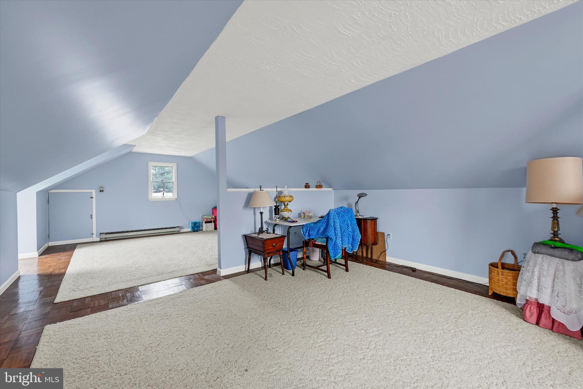 COUNTRY CLUB PARK - Residential