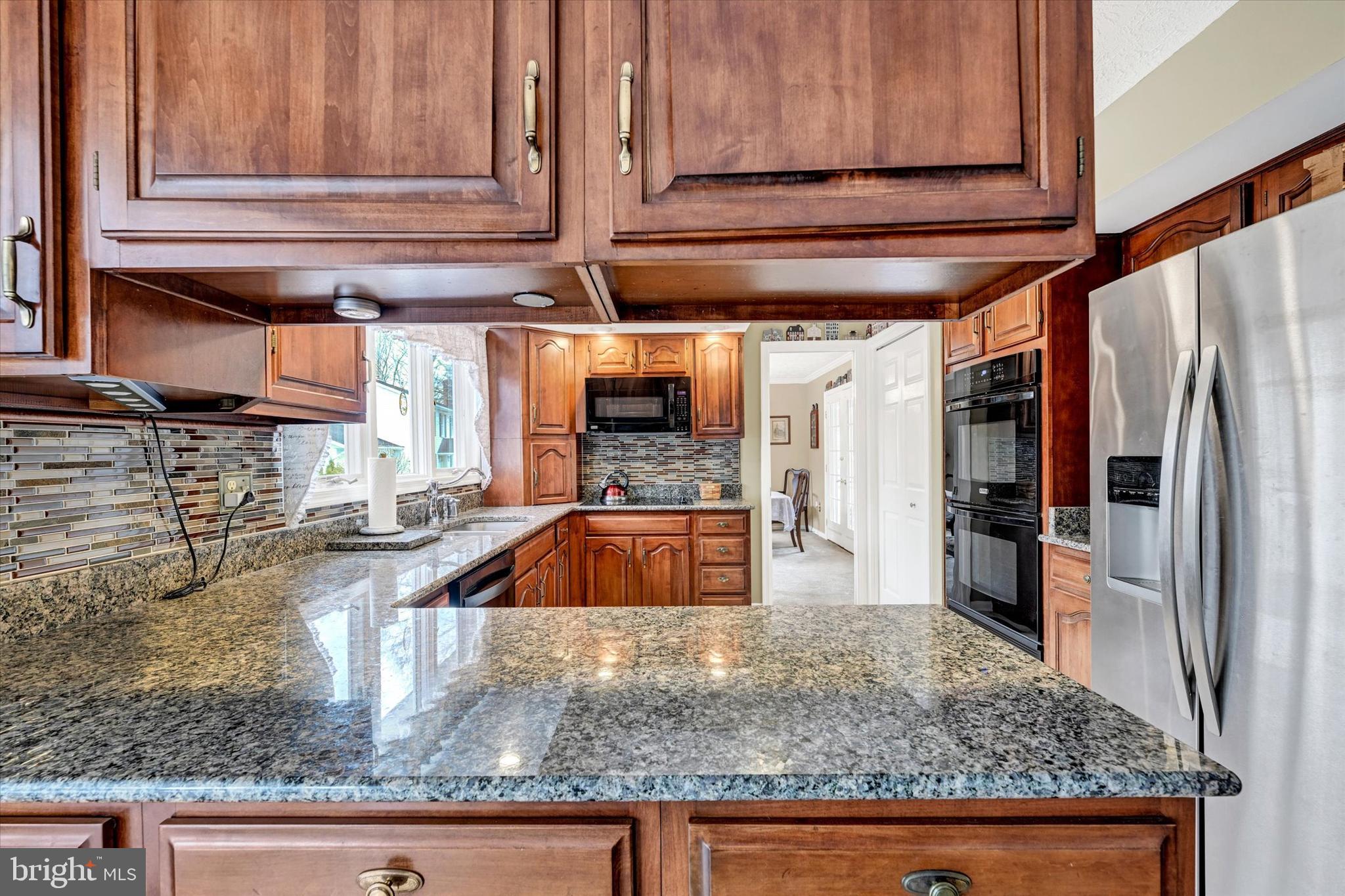 COUNTRY CLUB PARK - Residential