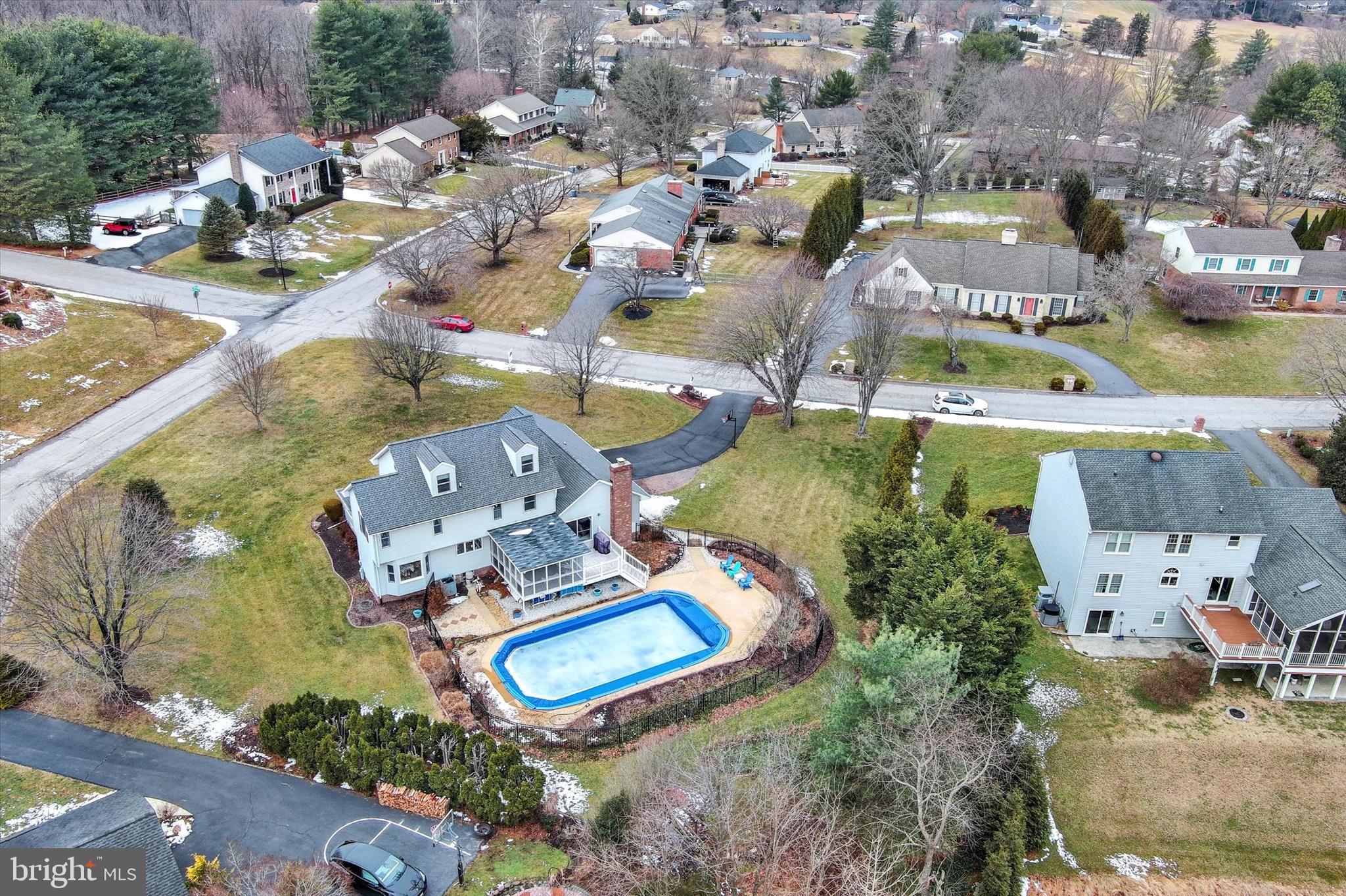 COUNTRY CLUB PARK - Residential