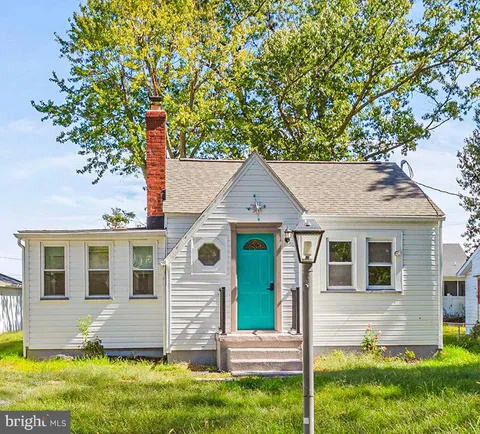 1212 Lossing Avenue, Colonial Beach, VA 22443 - #: VAWE2009834