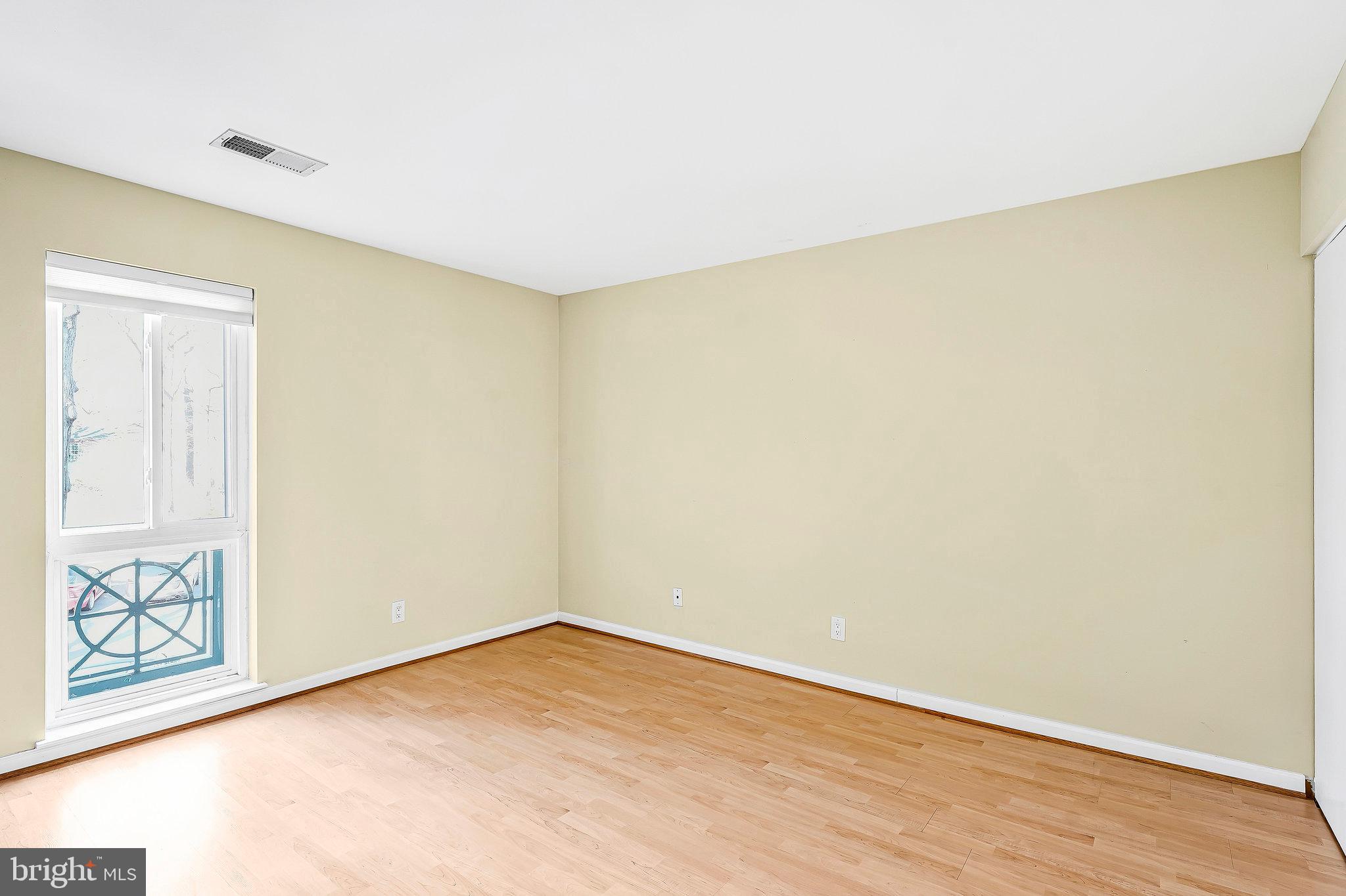 HUNTERS WOODS VILLAGE - Residential