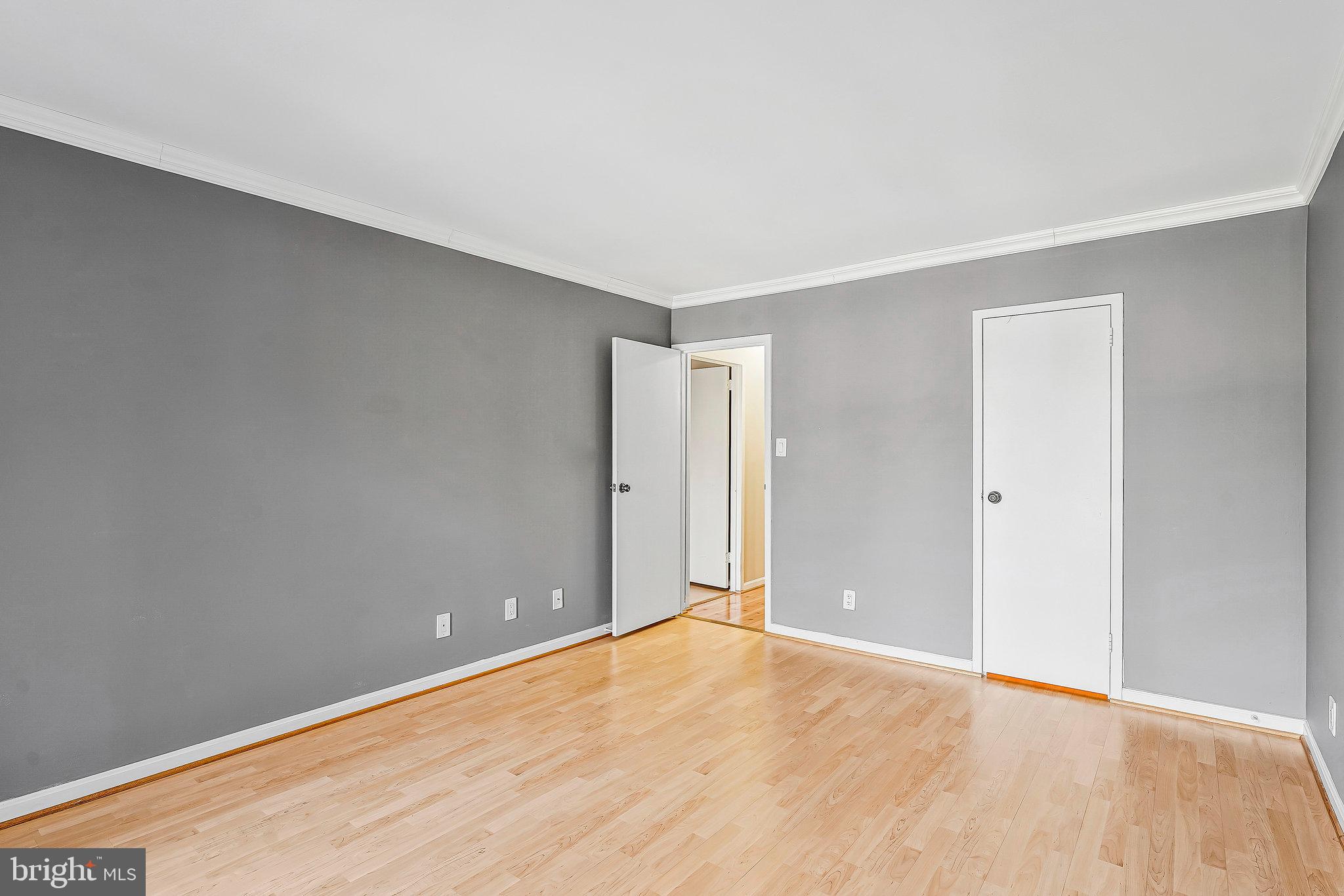 HUNTERS WOODS VILLAGE - Residential