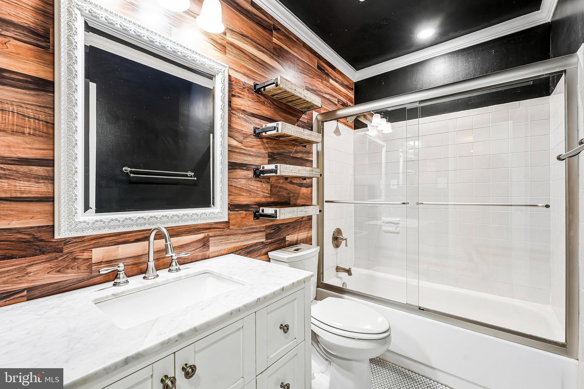 HUNTERS WOODS VILLAGE - Residential