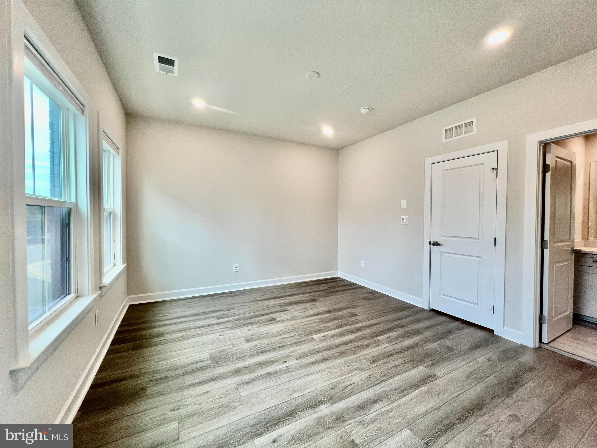 WATERVIEW AT WOODLAND PARK - Residential Lease