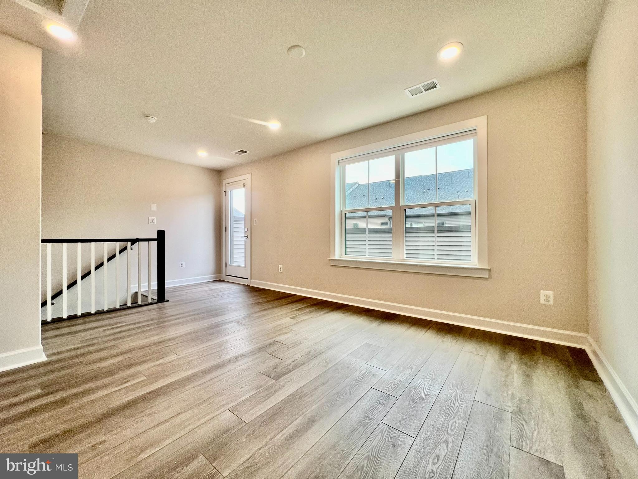 WATERVIEW AT WOODLAND PARK - Residential Lease