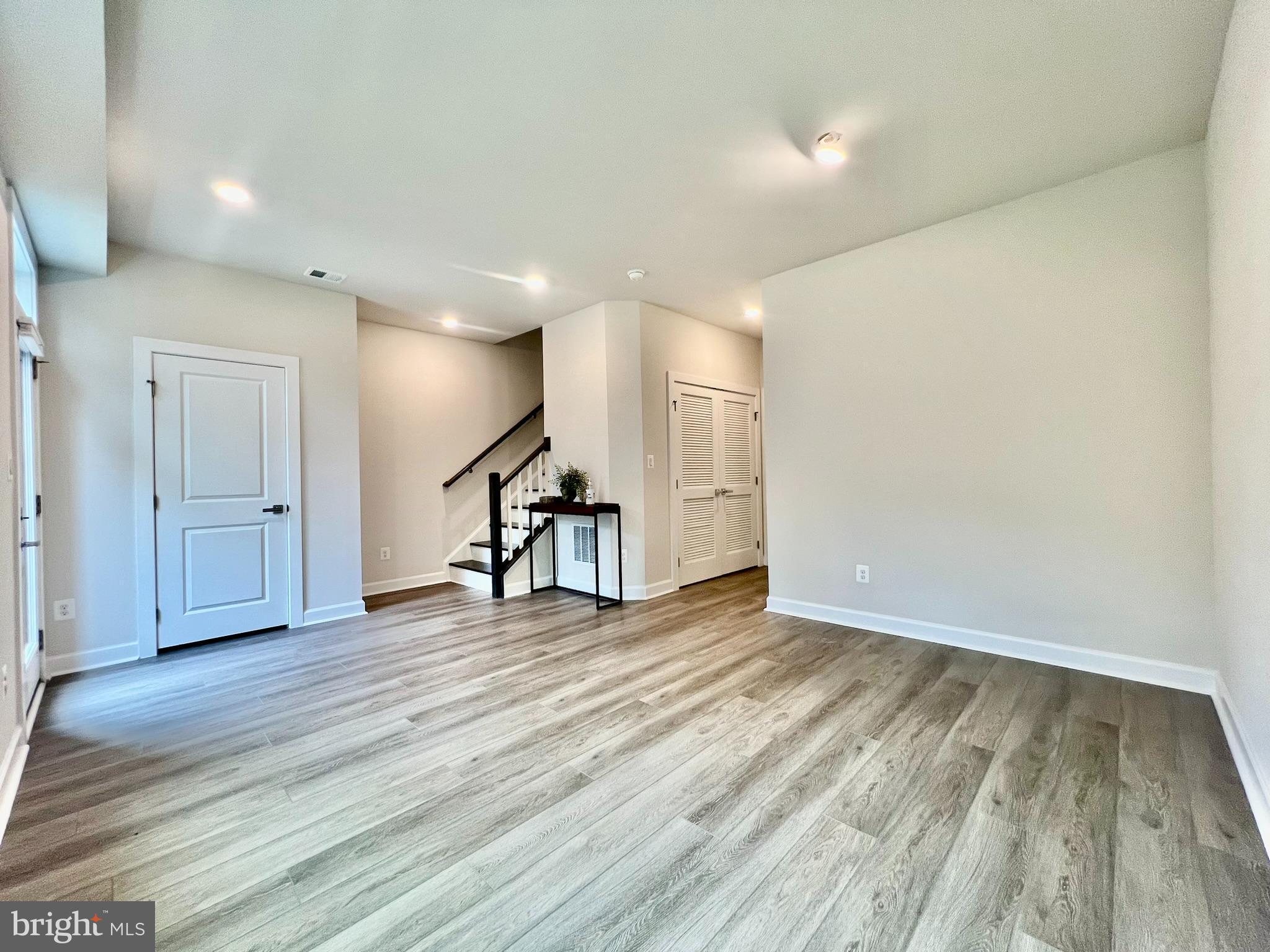 WATERVIEW AT WOODLAND PARK - Residential Lease