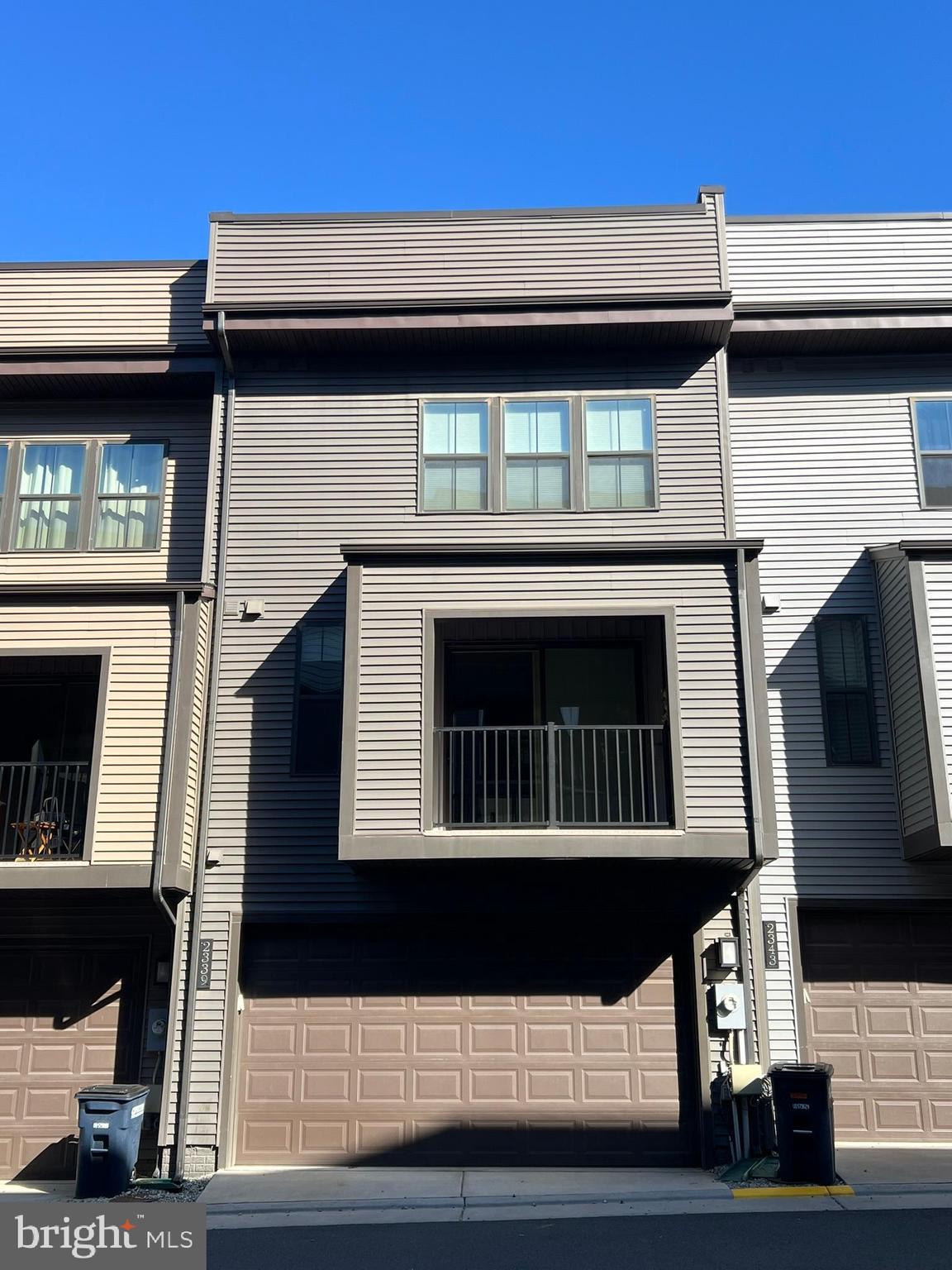 WATERVIEW AT WOODLAND PARK - Residential Lease