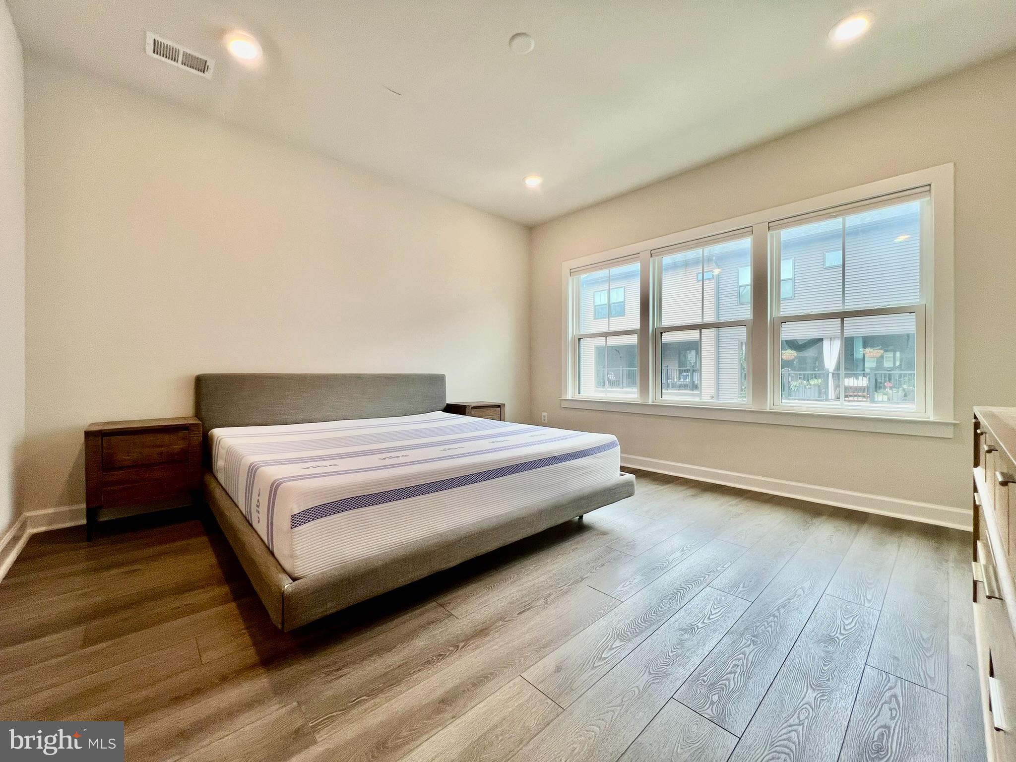 WATERVIEW AT WOODLAND PARK - Residential Lease