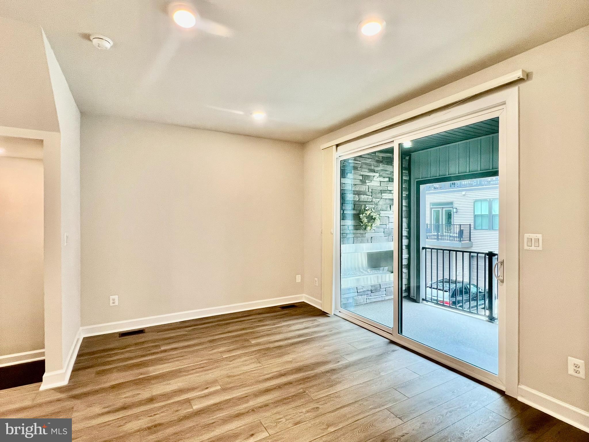 WATERVIEW AT WOODLAND PARK - Residential Lease