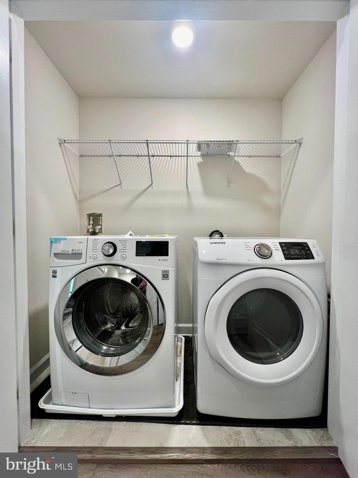 WATERVIEW AT WOODLAND PARK - Residential Lease