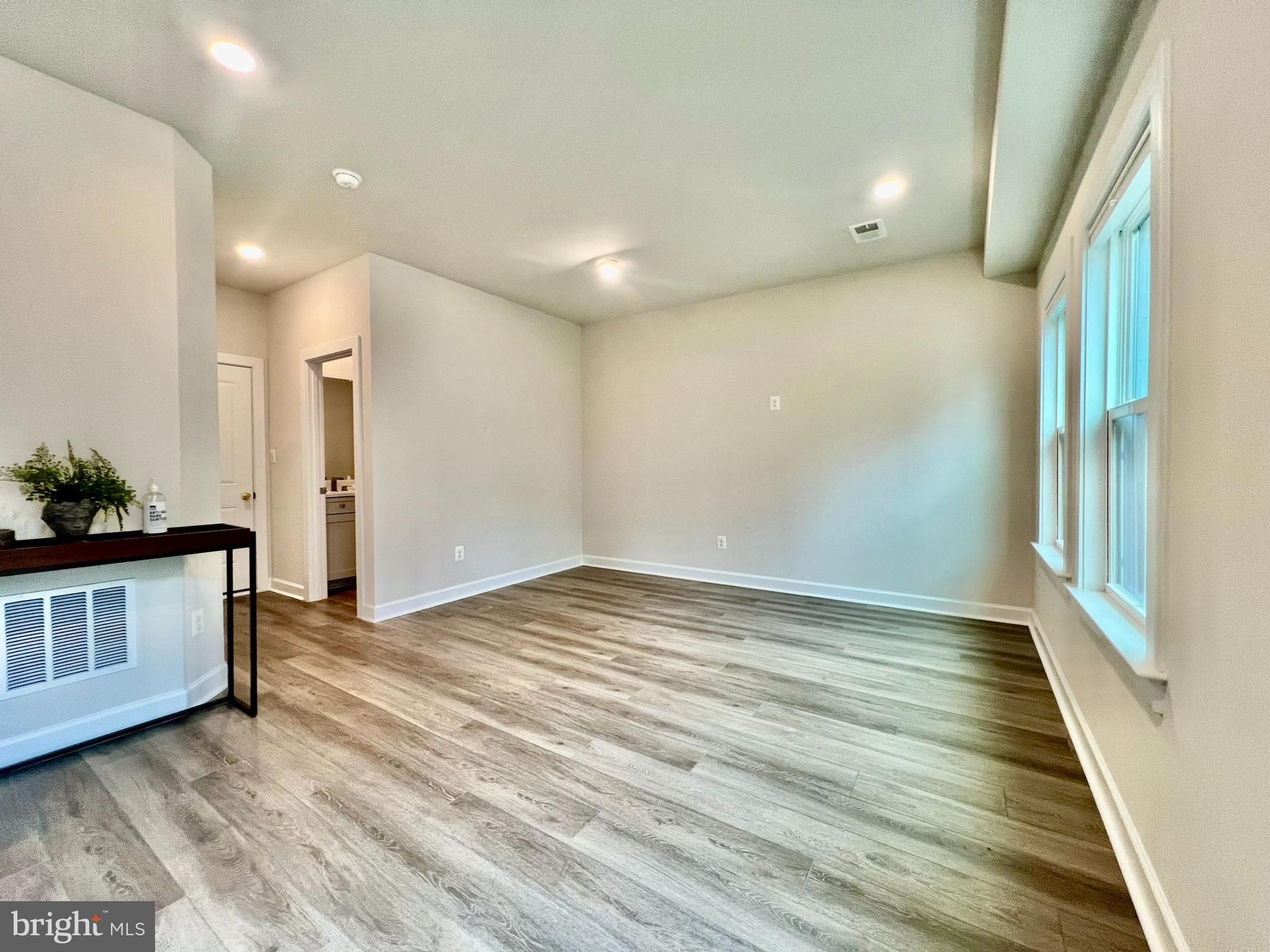 WATERVIEW AT WOODLAND PARK - Residential Lease