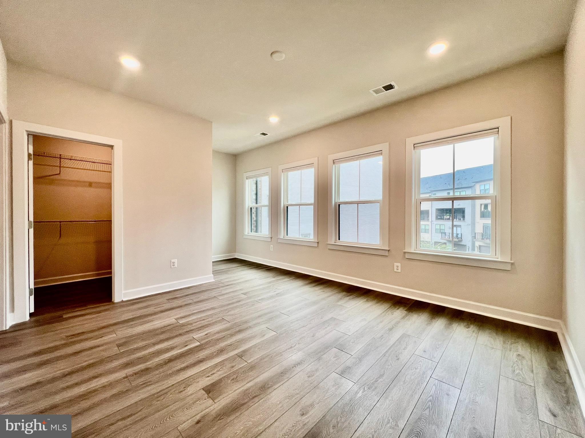 WATERVIEW AT WOODLAND PARK - Residential Lease