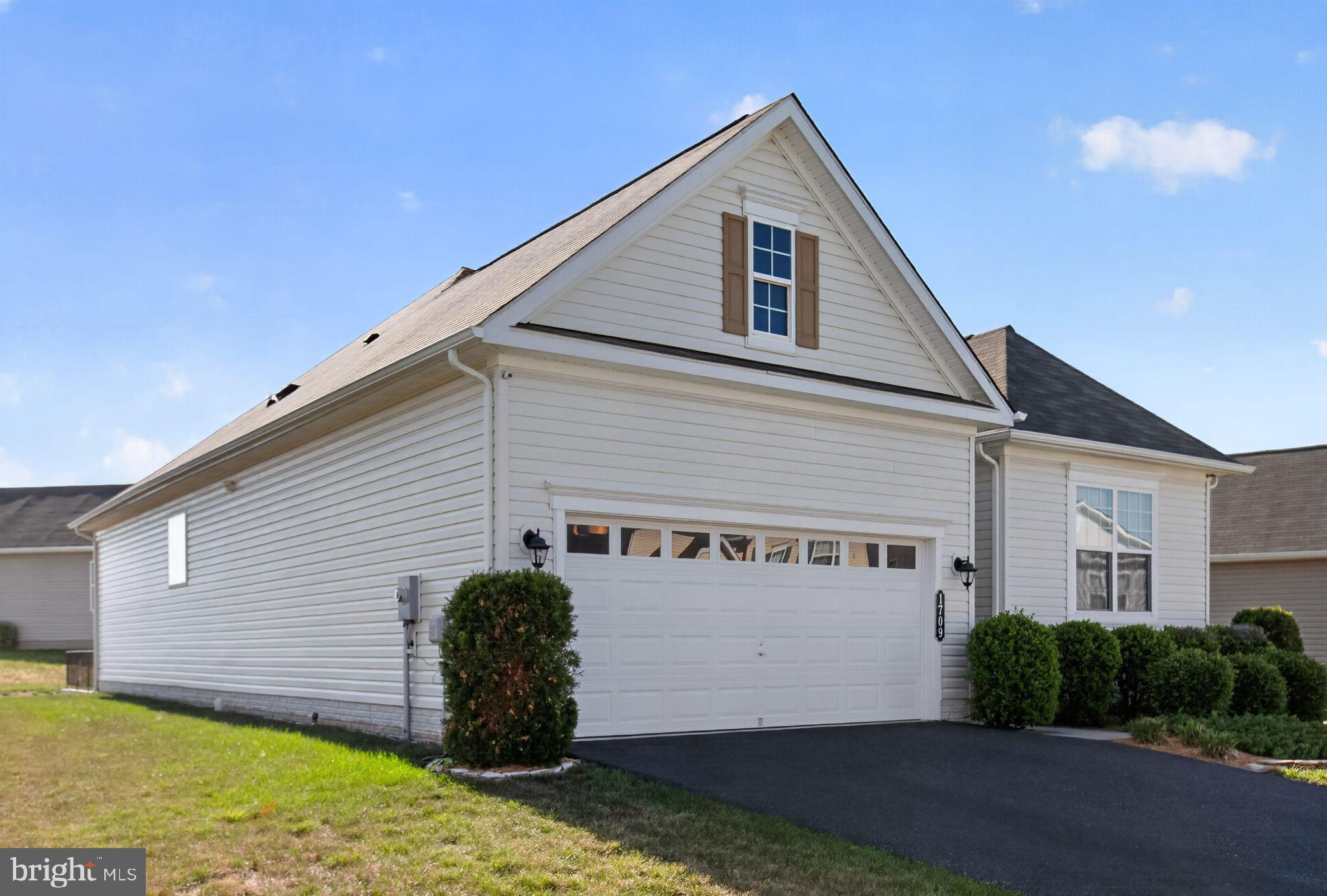 SUMMERFIELD - Residential