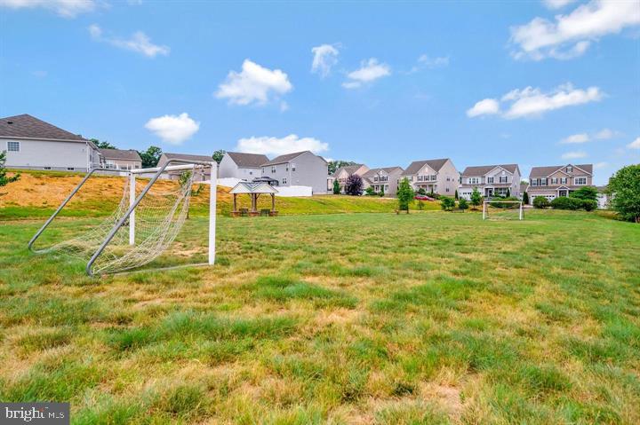 SUMMERFIELD - Residential