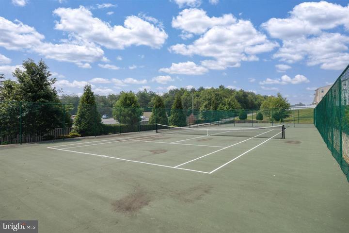 SUMMERFIELD - Residential