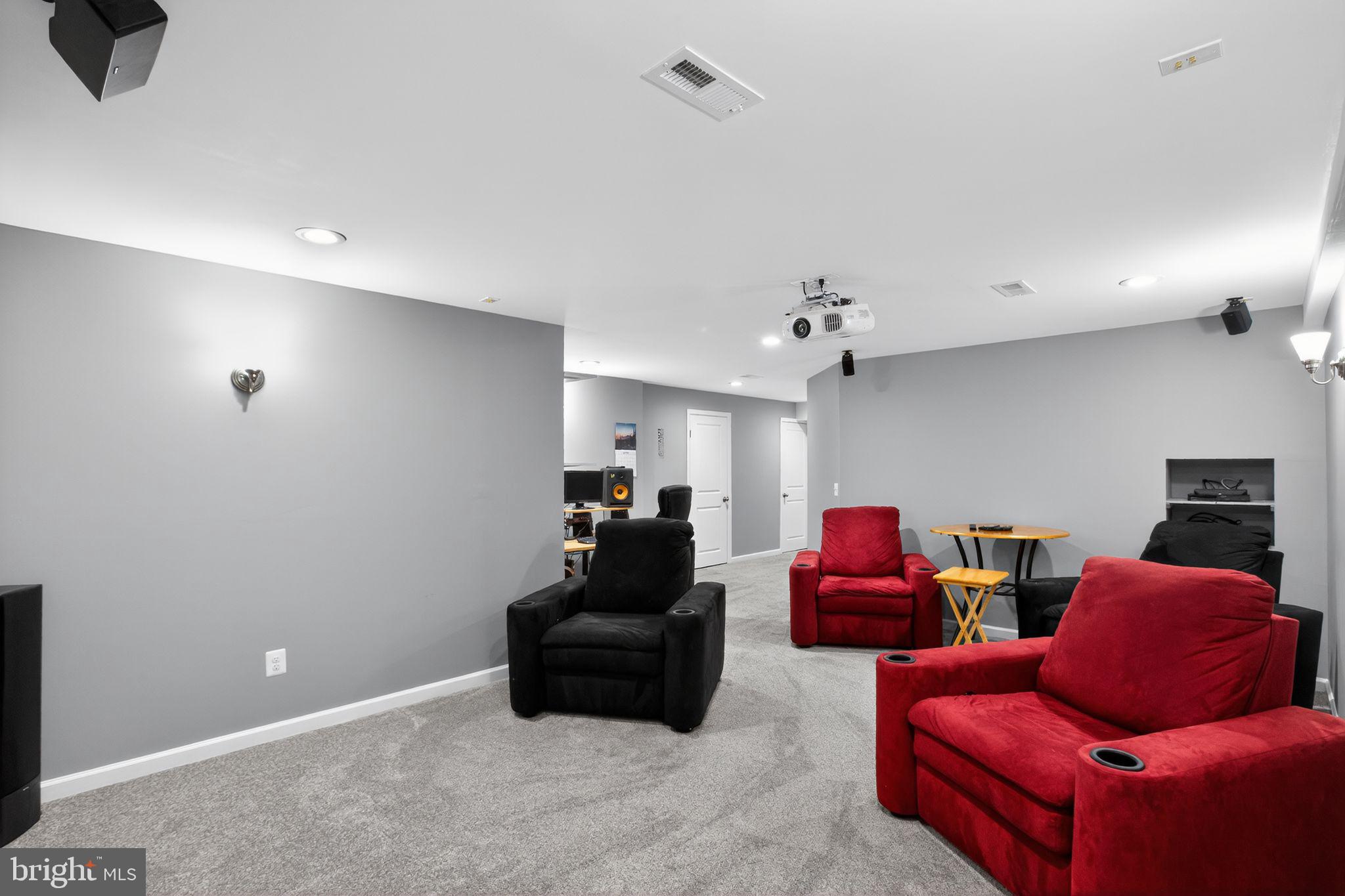 SUMMERFIELD - Residential