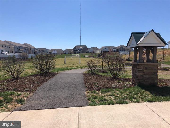 SUMMERFIELD - Residential