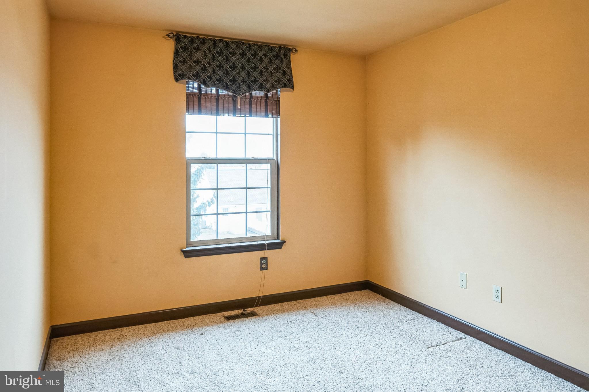 GOLDEN MANOR - Residential