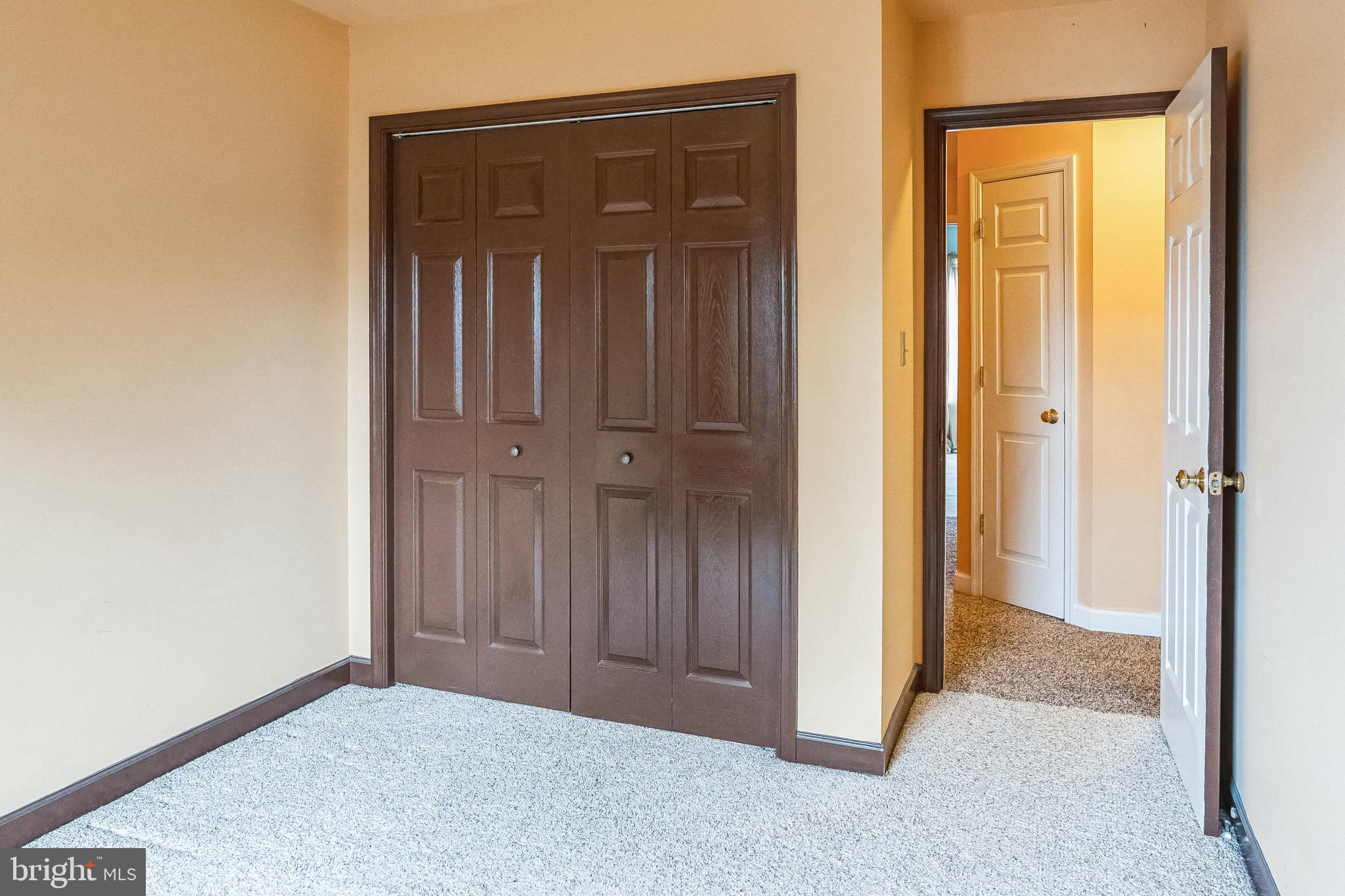 GOLDEN MANOR - Residential