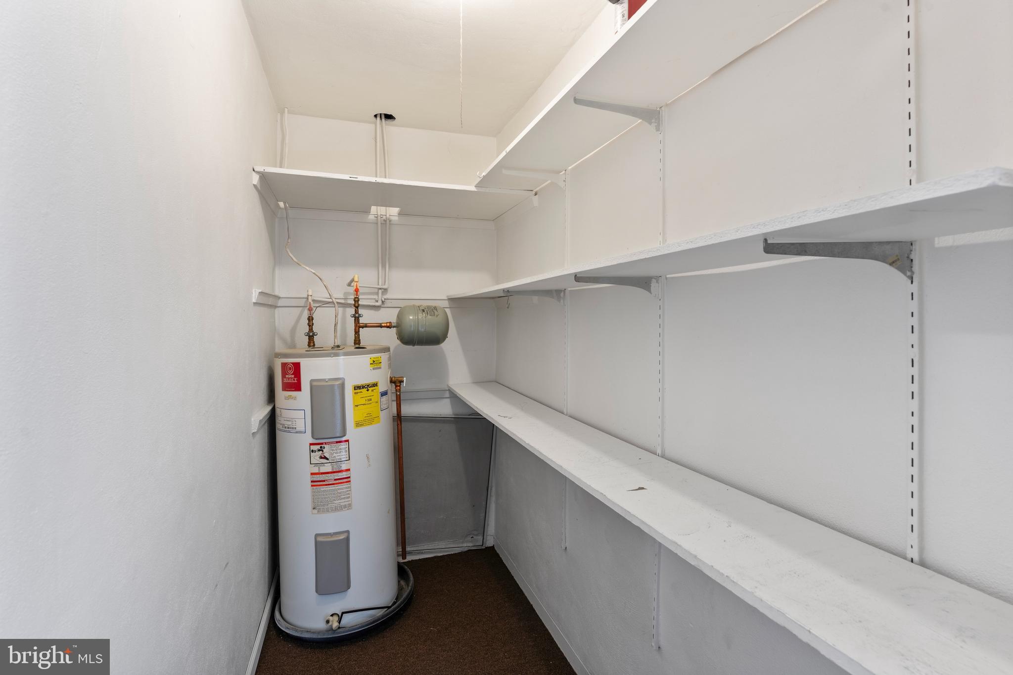 HARUNDALE - Residential Lease