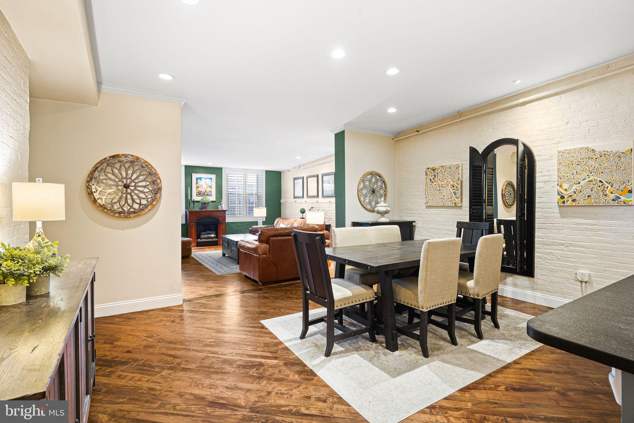 OLD CITY - Residential