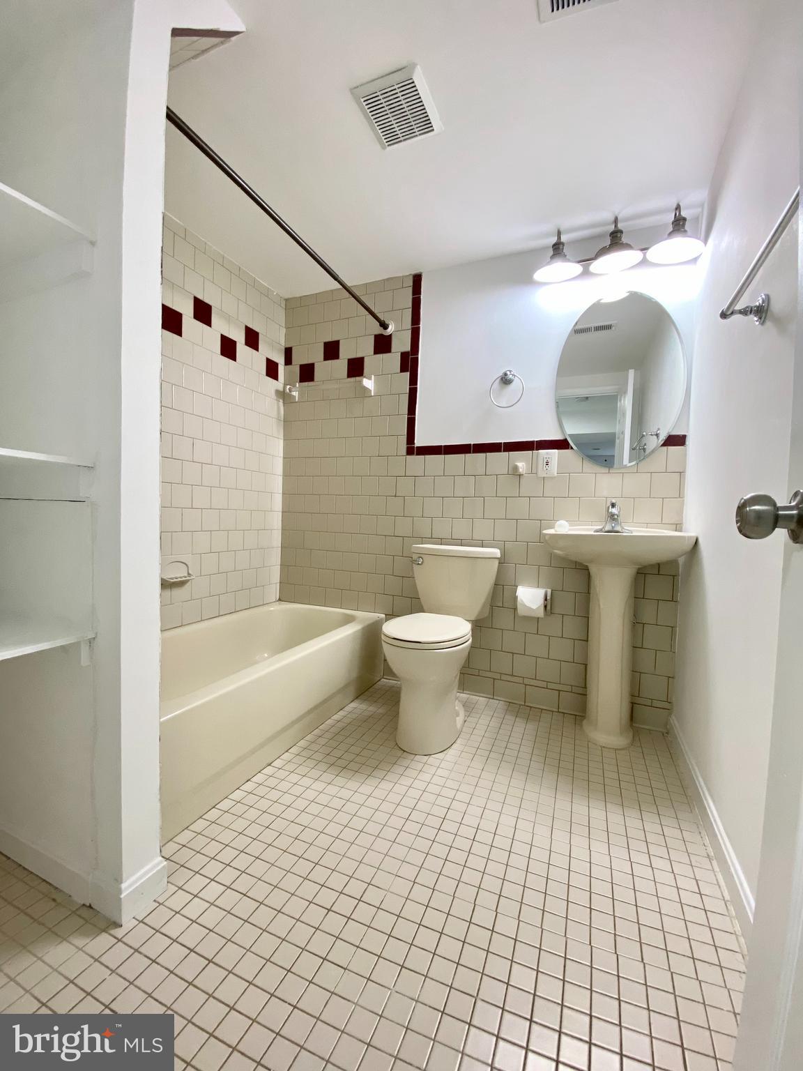 TEMPLE HILLS PARK - Residential