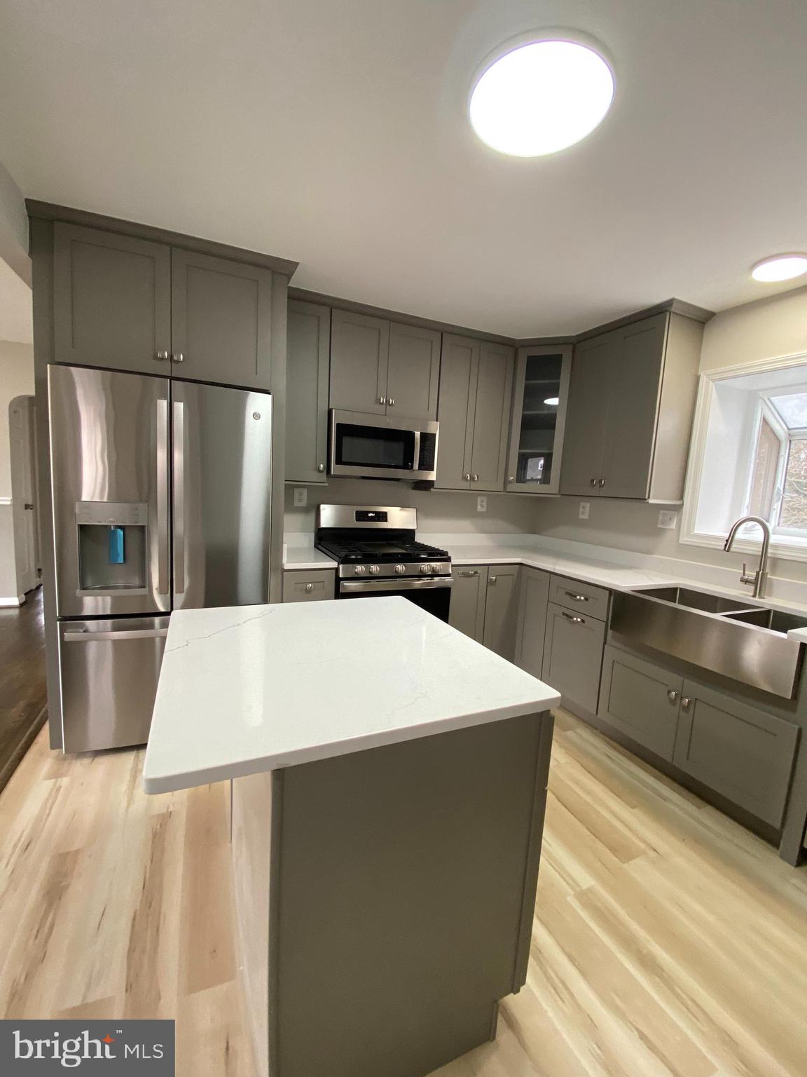 TEMPLE HILLS PARK - Residential