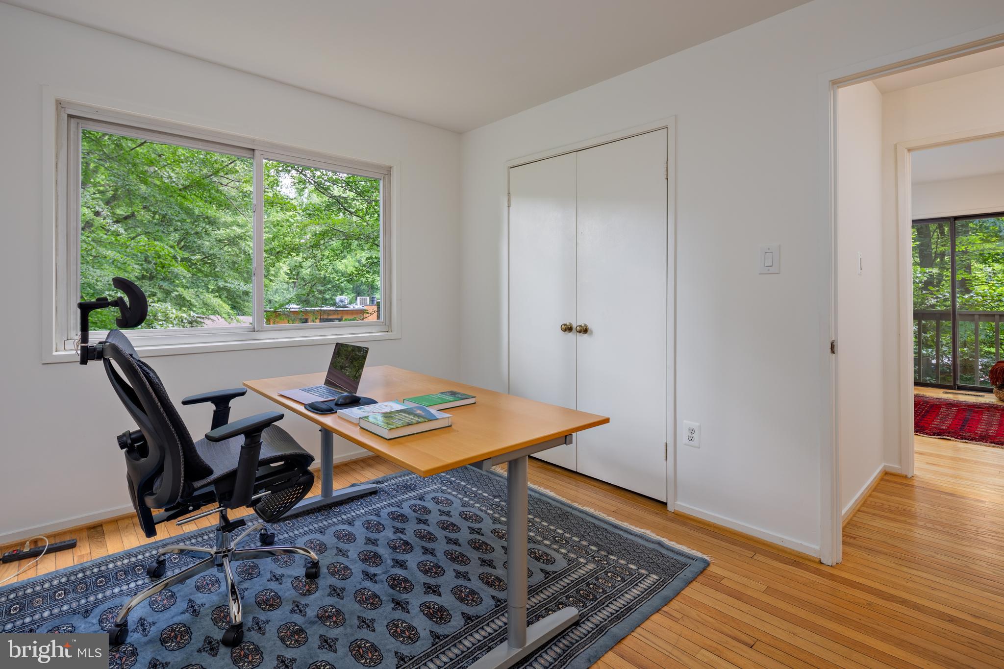 CONGRESSIONAL COUNTRY CLUB ESTATES - Residential