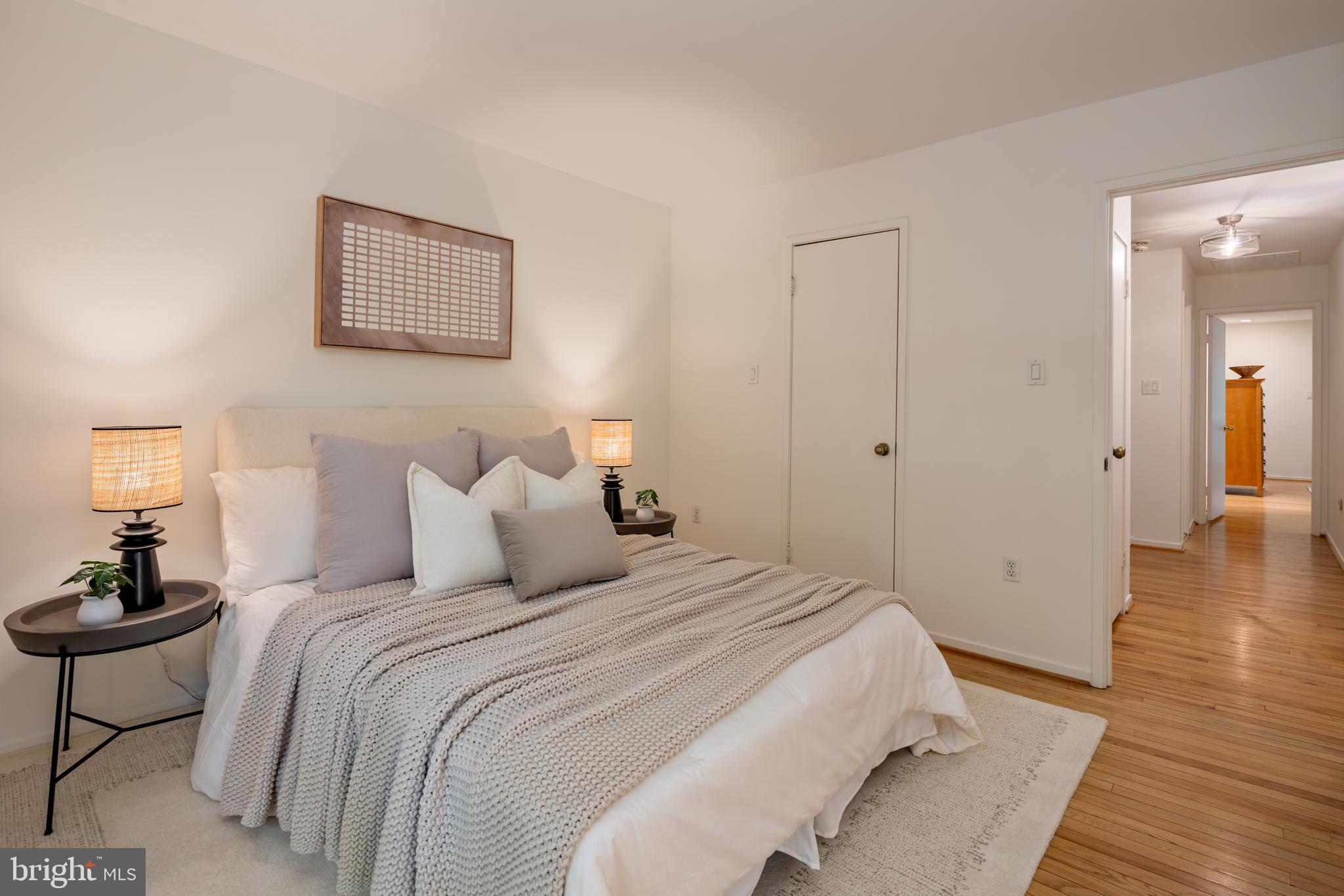 CONGRESSIONAL COUNTRY CLUB ESTATES - Residential