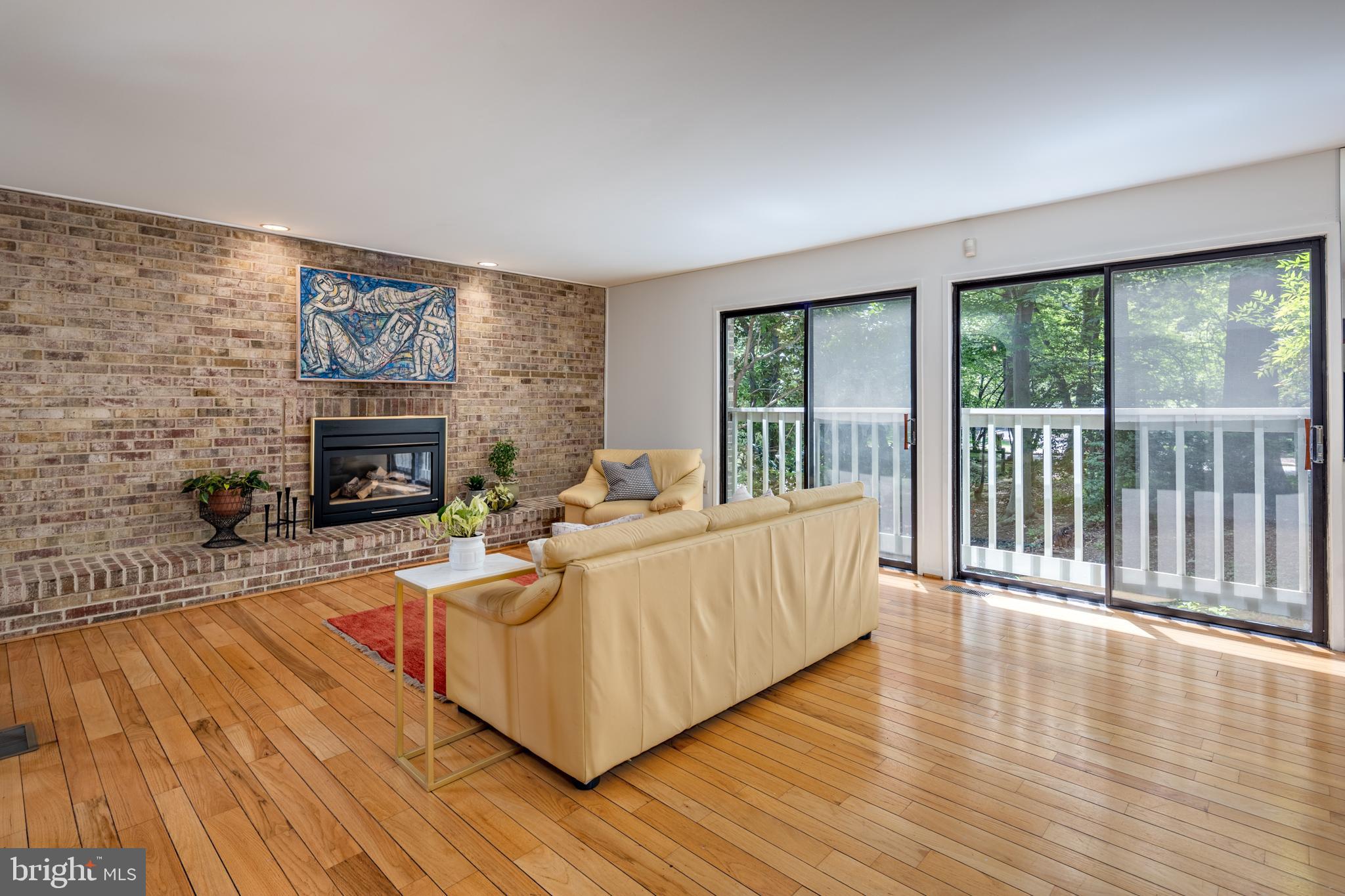 CONGRESSIONAL COUNTRY CLUB ESTATES - Residential