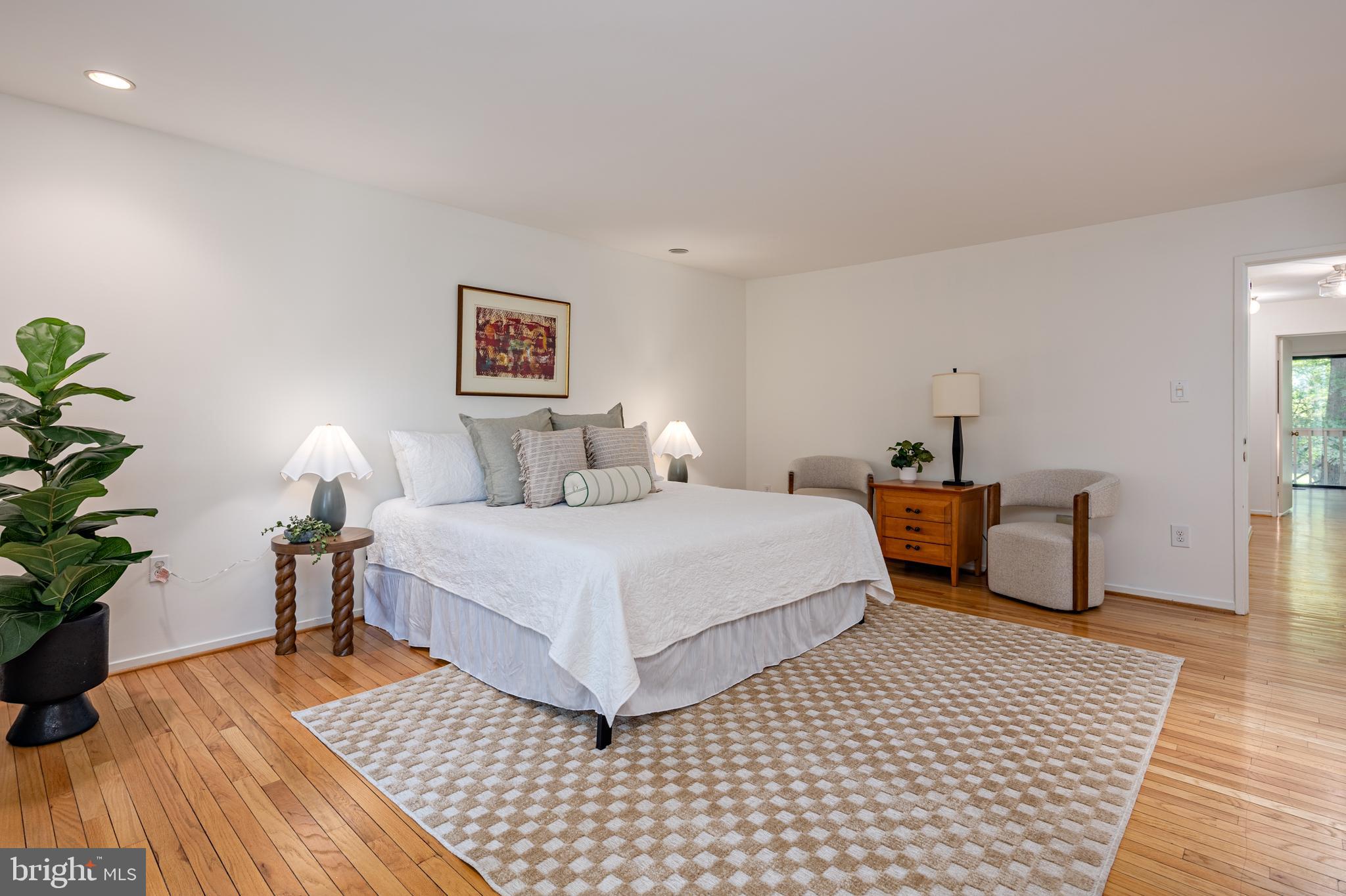 CONGRESSIONAL COUNTRY CLUB ESTATES - Residential