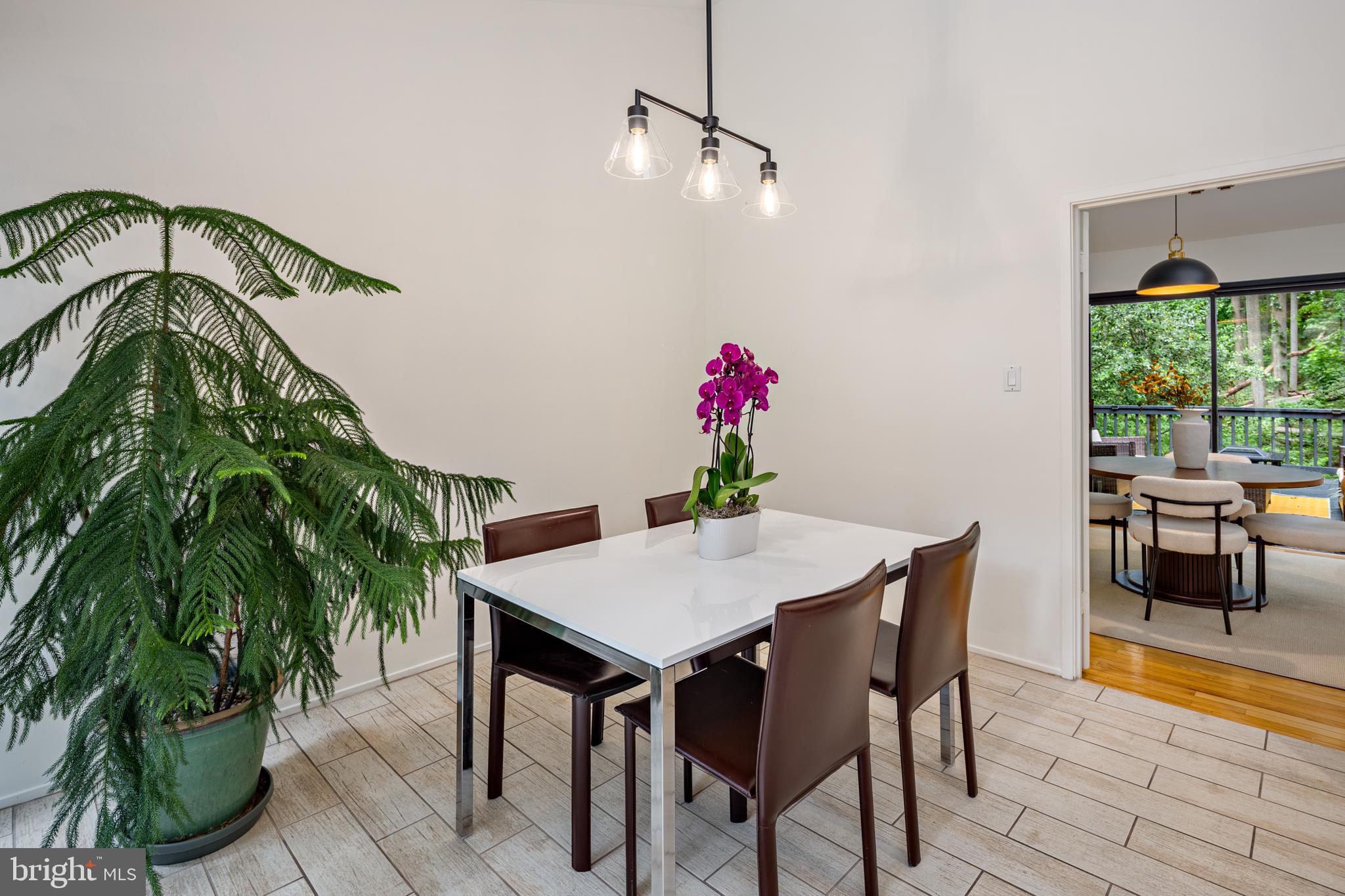 CONGRESSIONAL COUNTRY CLUB ESTATES - Residential