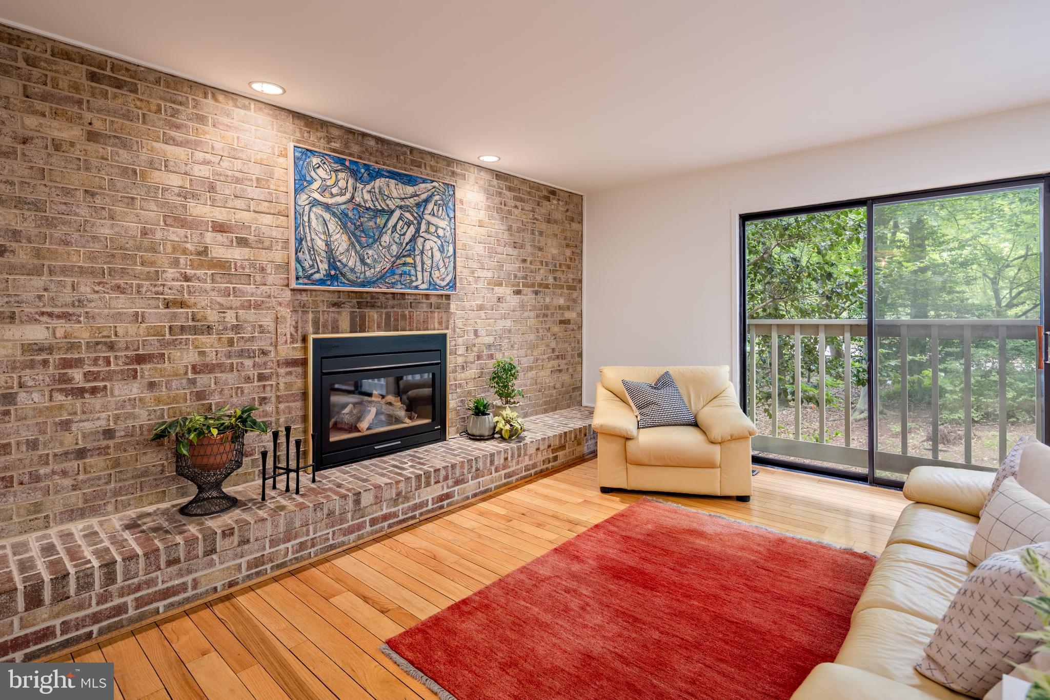 CONGRESSIONAL COUNTRY CLUB ESTATES - Residential