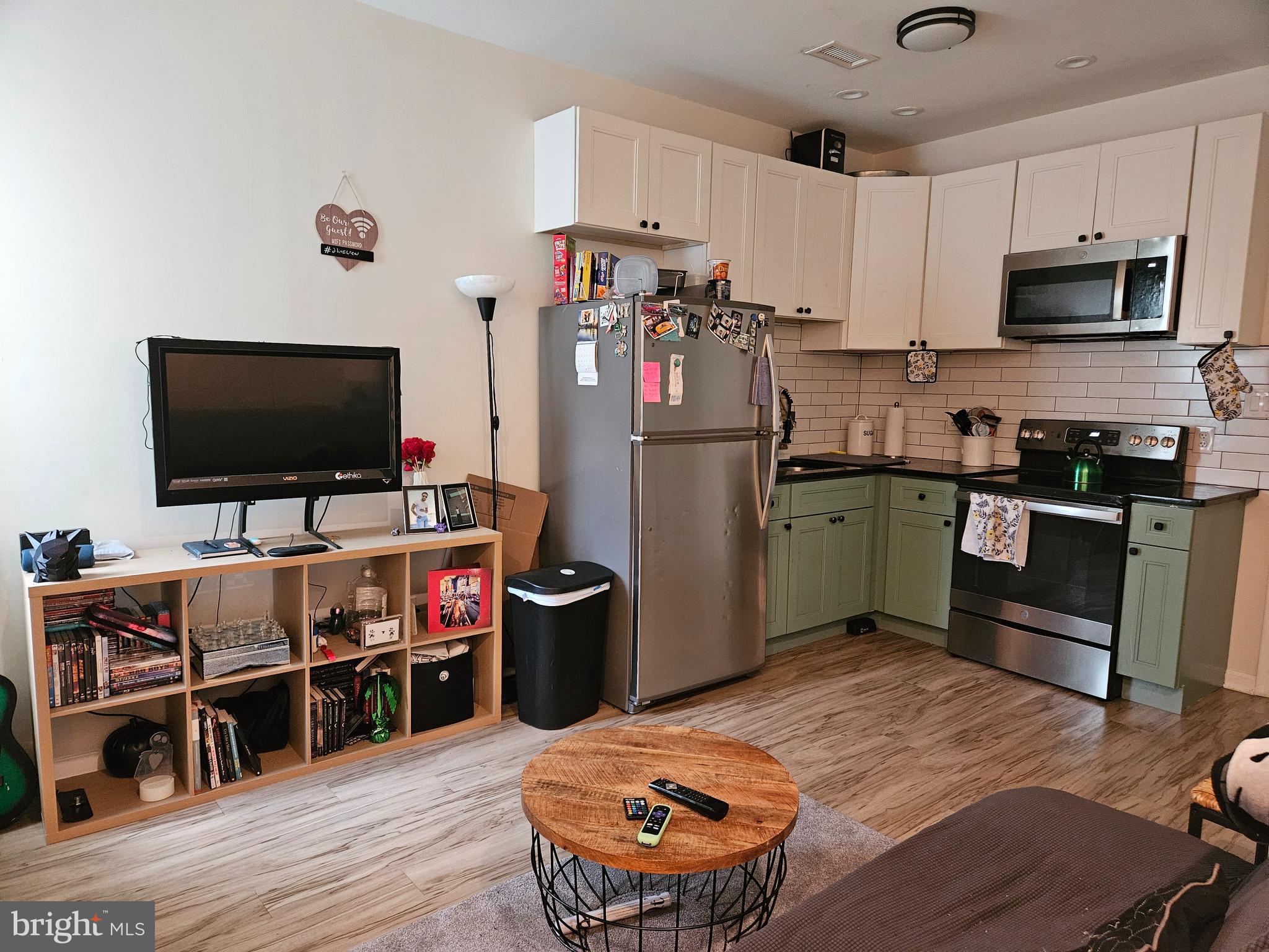 KENSINGTON - Residential Lease