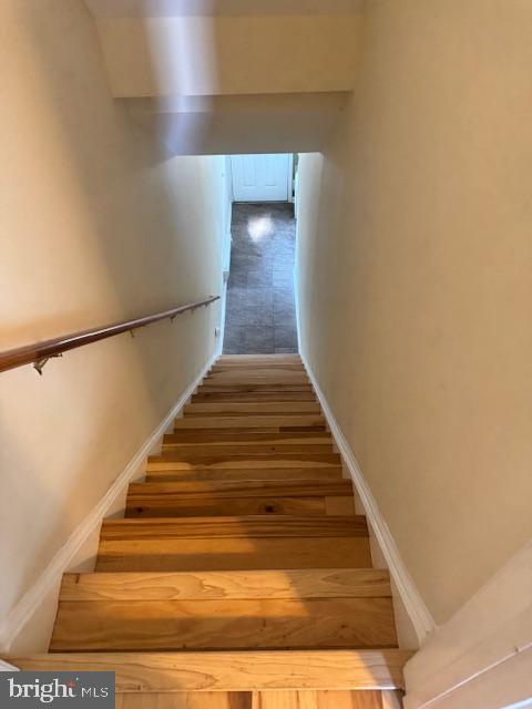 STONEHAVEN MEWS IN CROFTON VILLAGE - Residential Lease