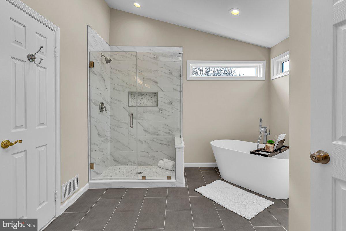 LITTLE ROCKY RUN - Residential