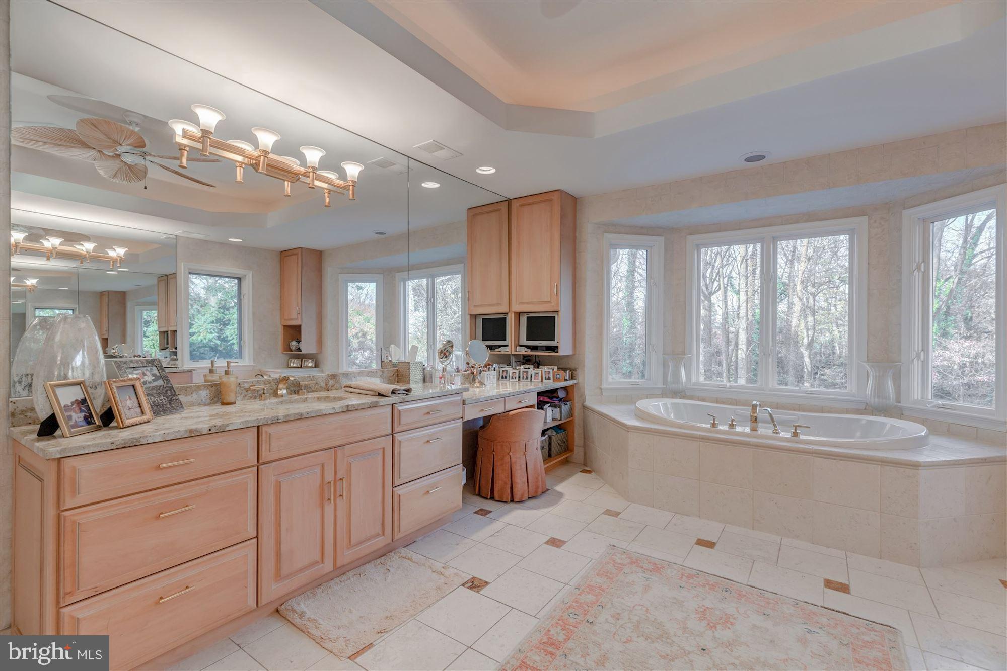 THE HAMLET - Residential