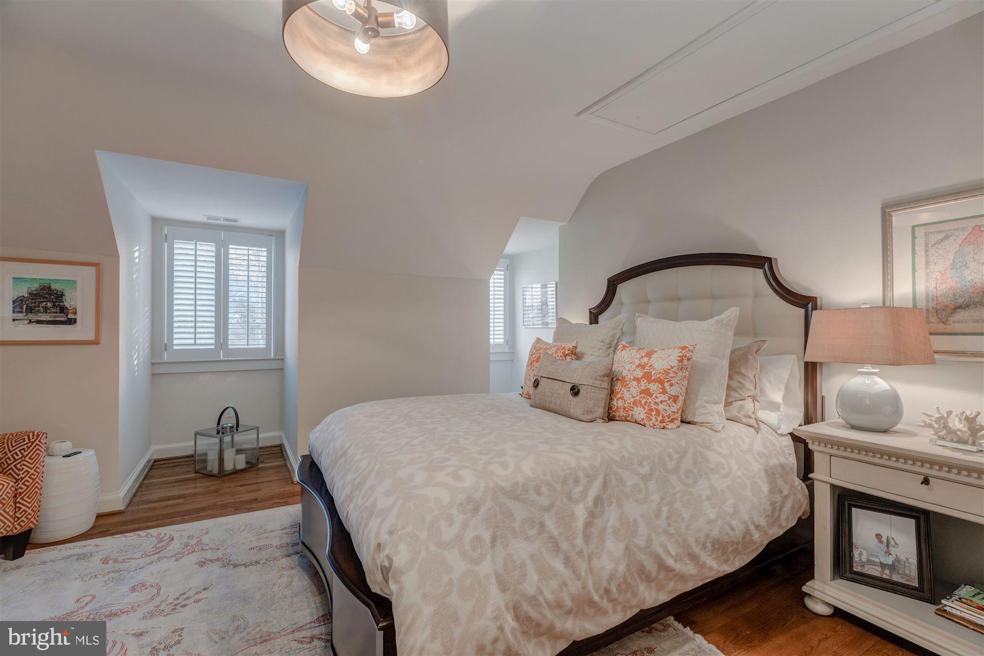 THE HAMLET - Residential