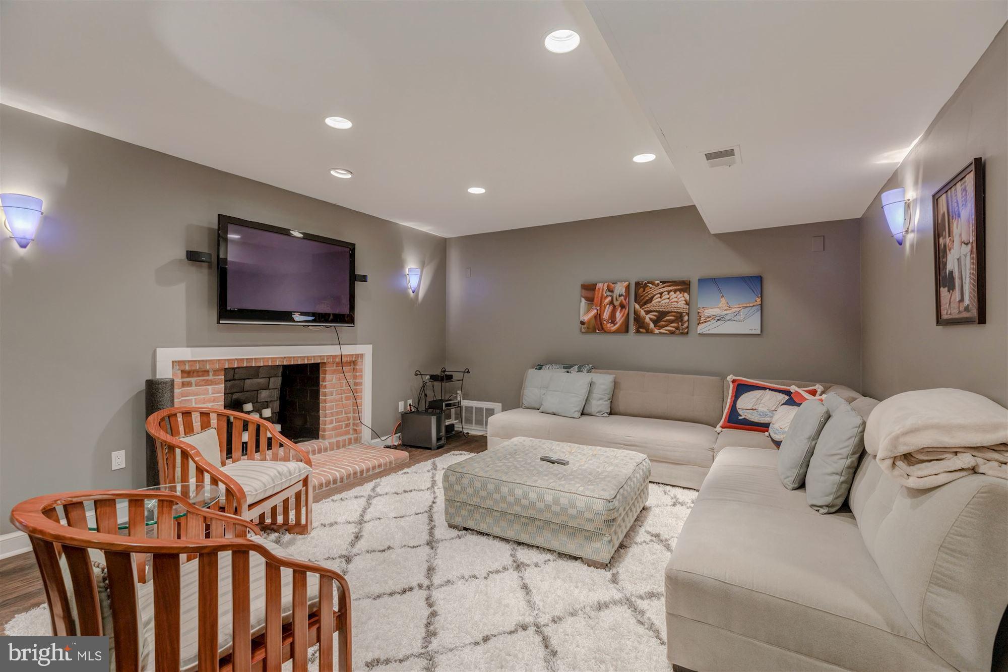 THE HAMLET - Residential