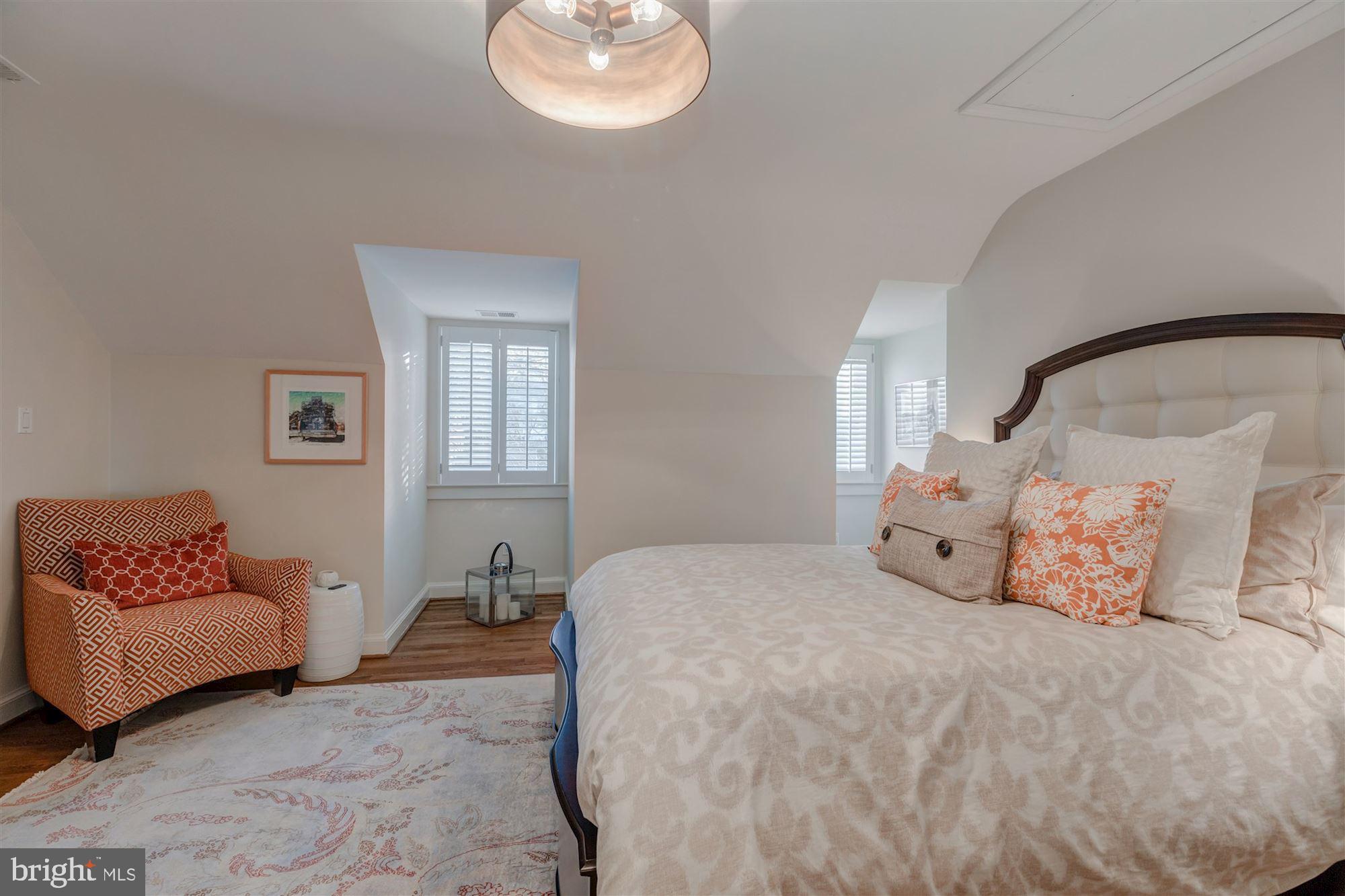 THE HAMLET - Residential