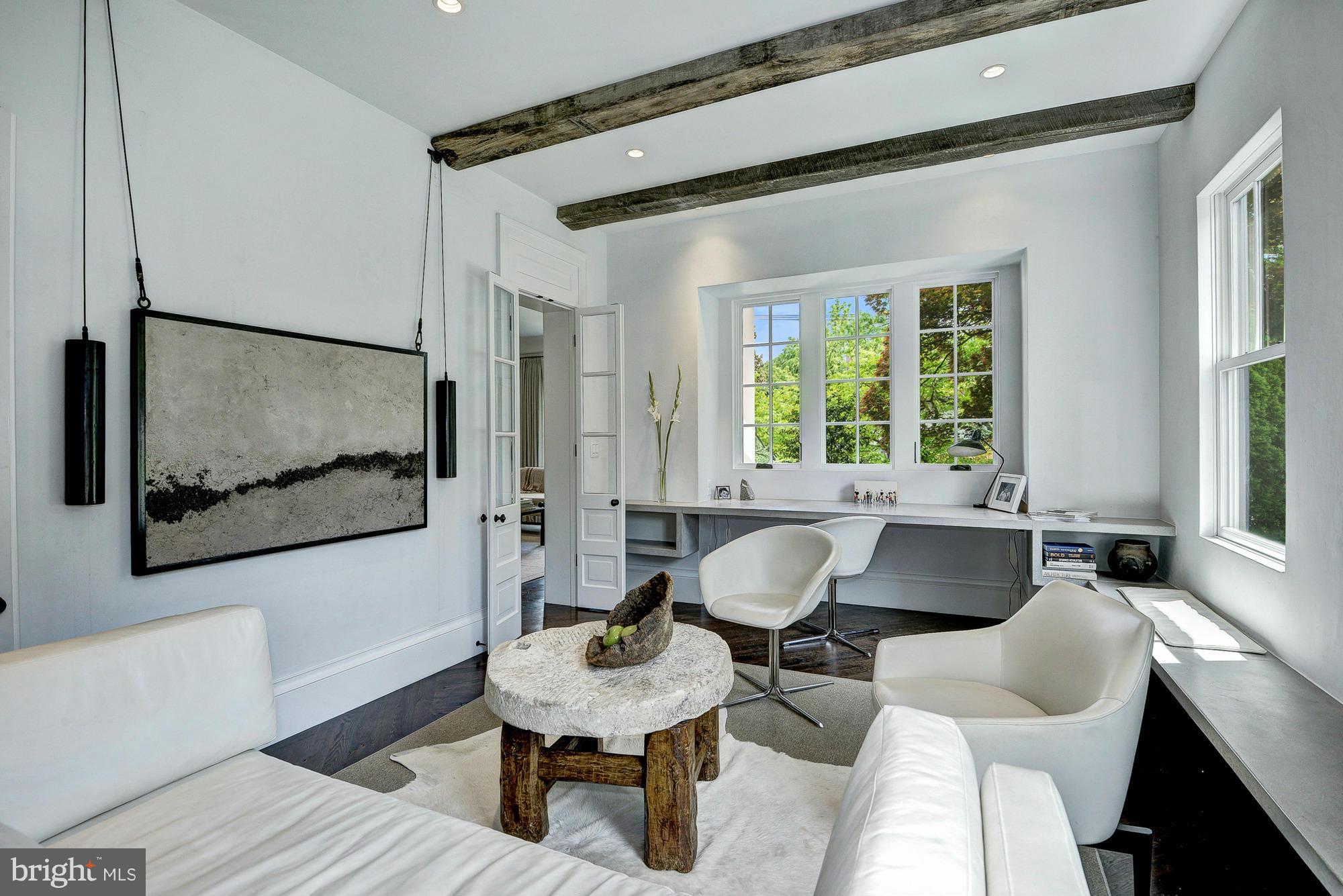 CLEVELAND PARK - Residential