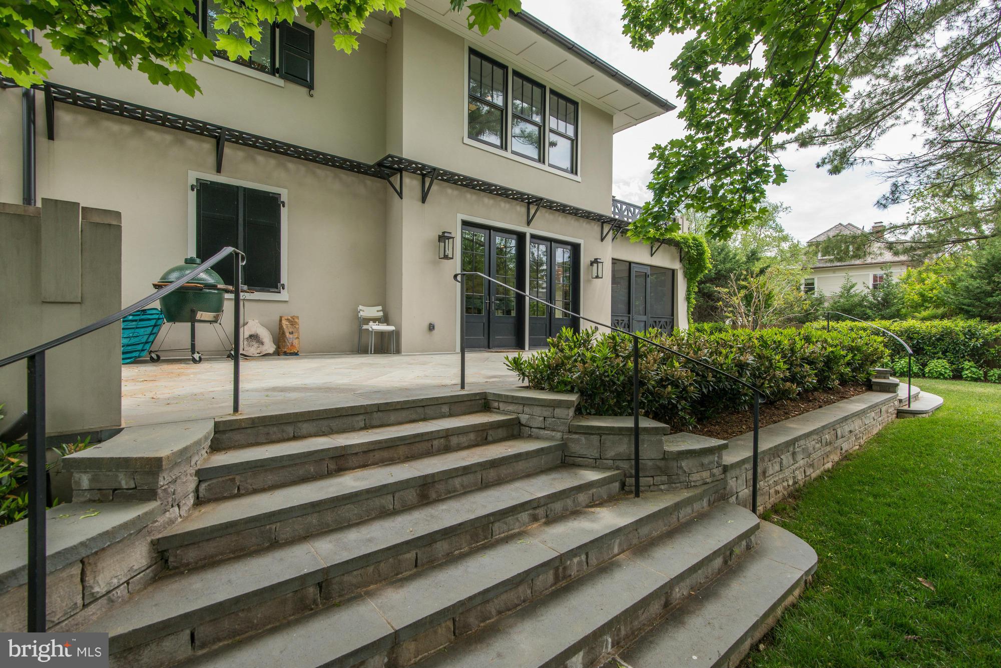 CLEVELAND PARK - Residential