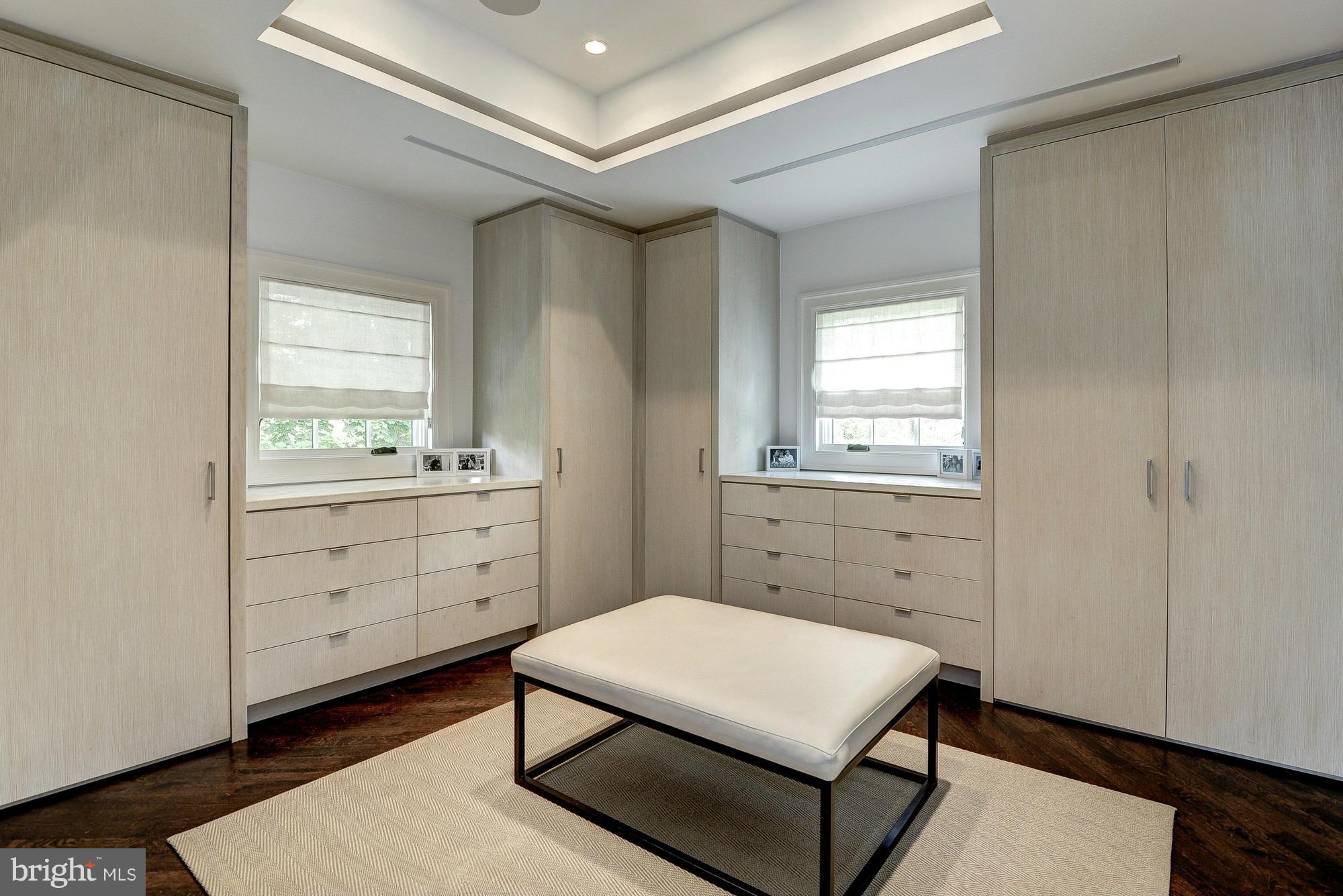 CLEVELAND PARK - Residential