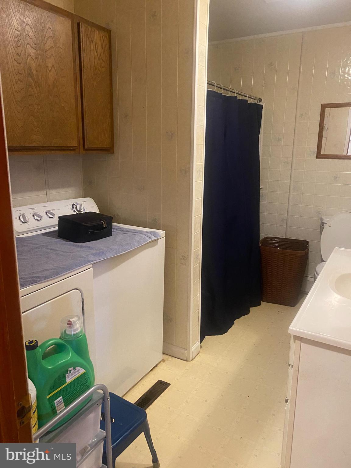 NONE UNRESTRICTED - Residential