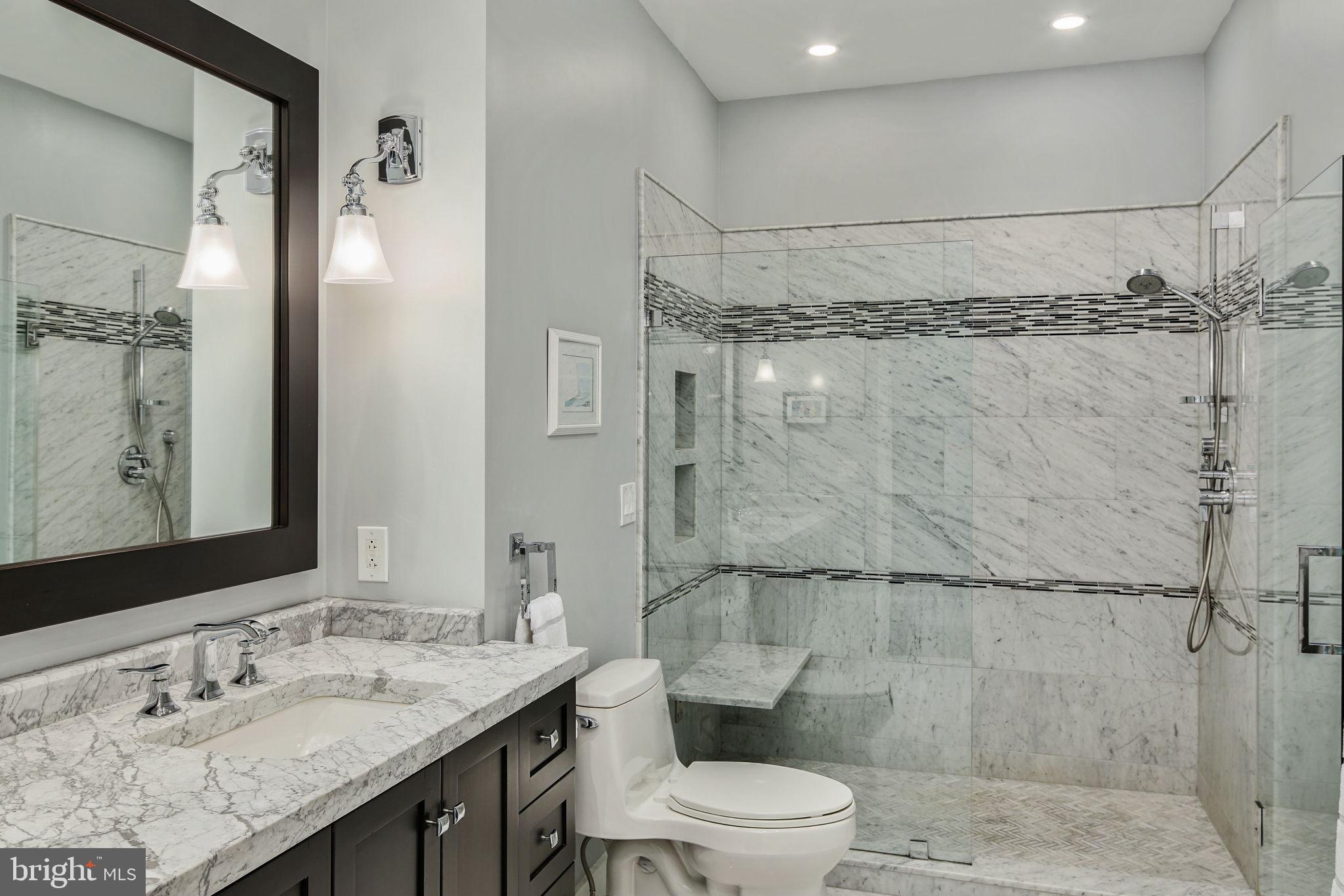 SOCIETY HILL - Residential