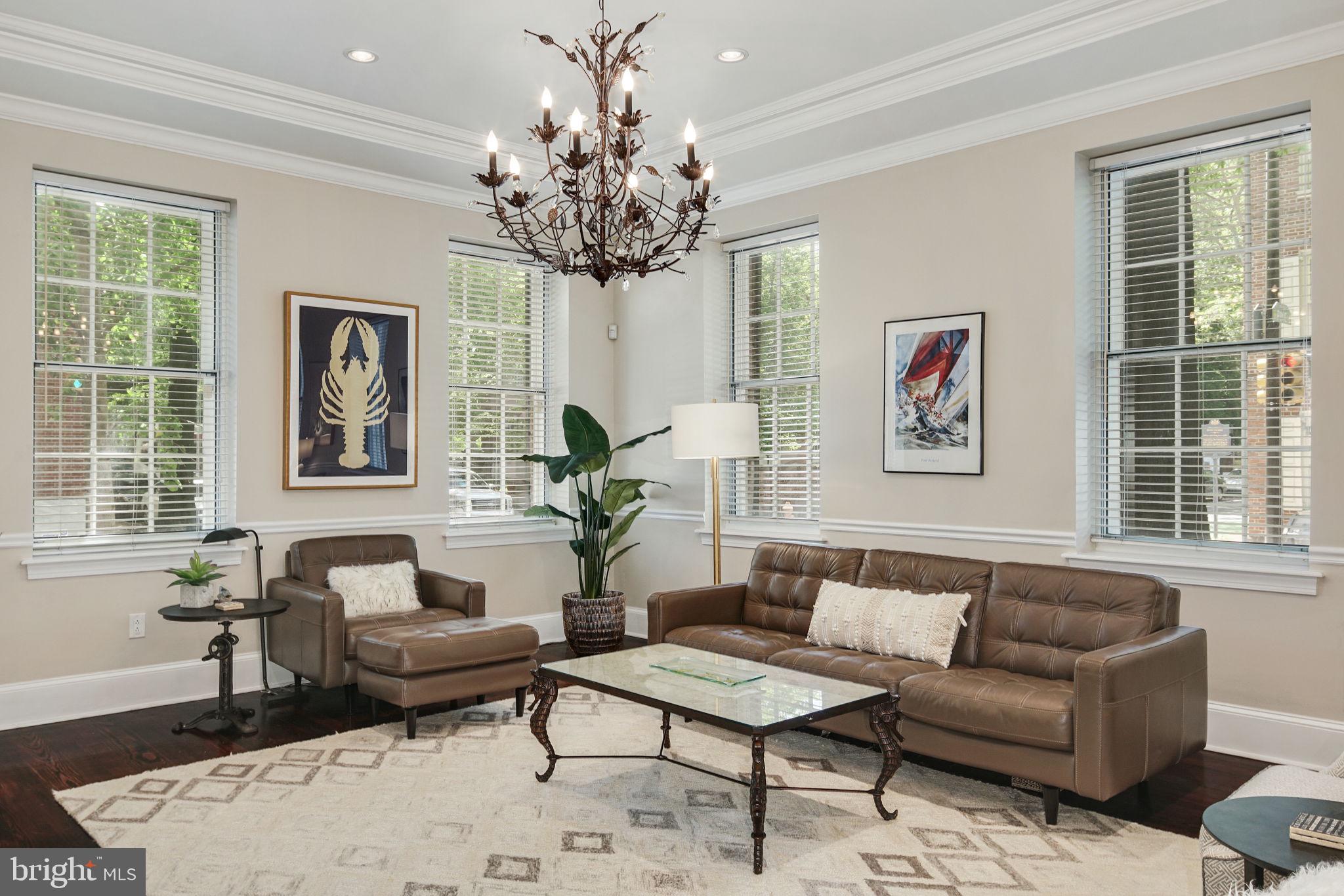 SOCIETY HILL - Residential