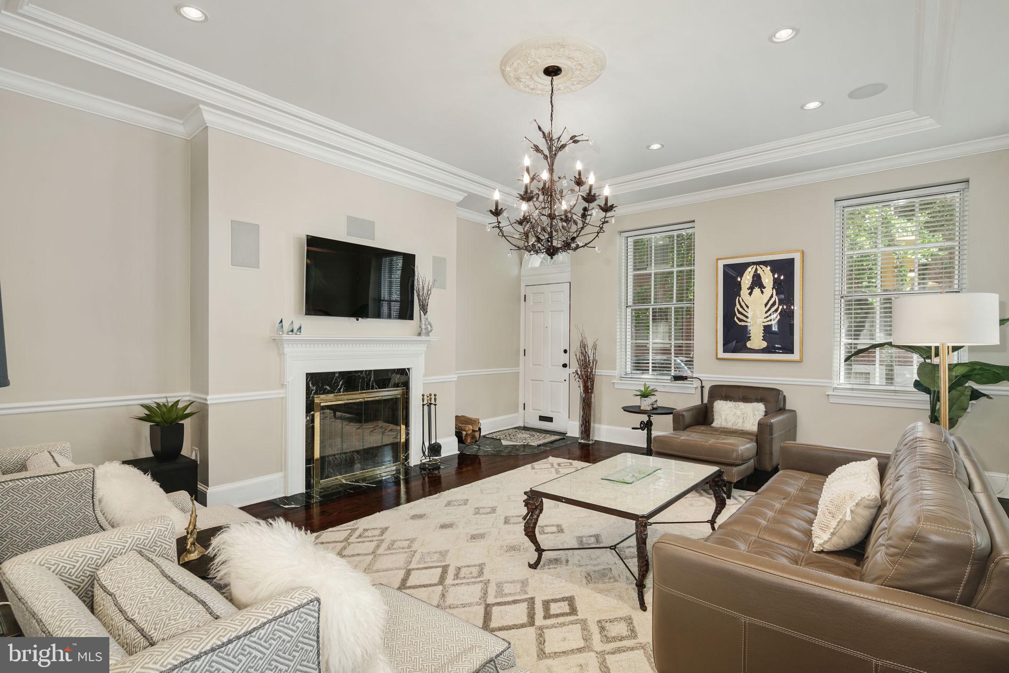 SOCIETY HILL - Residential