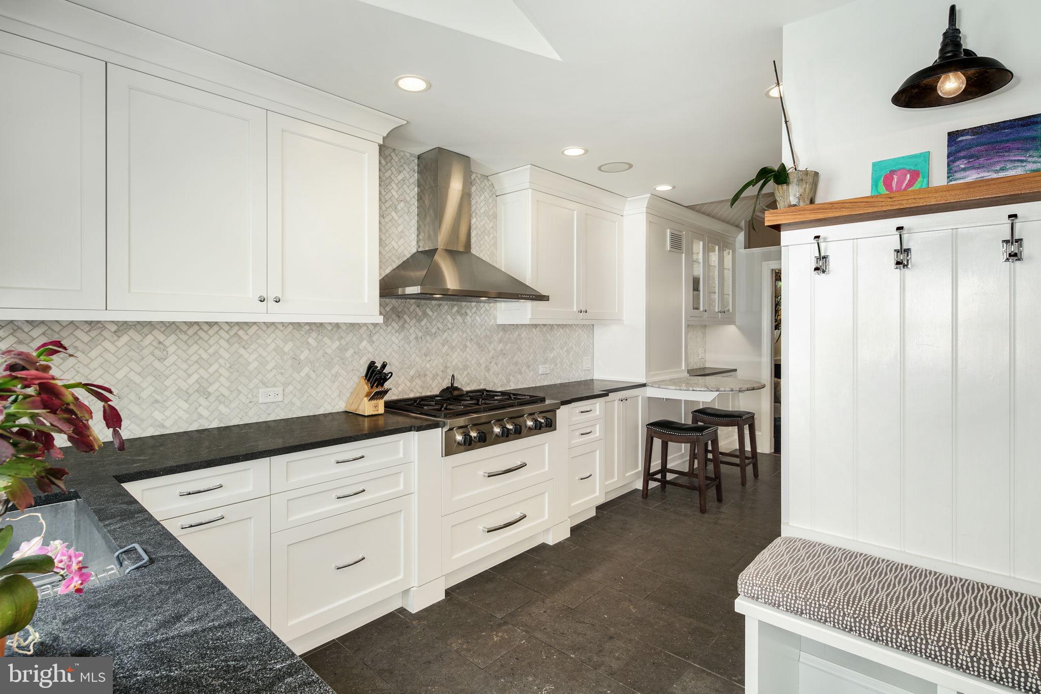 SOCIETY HILL - Residential