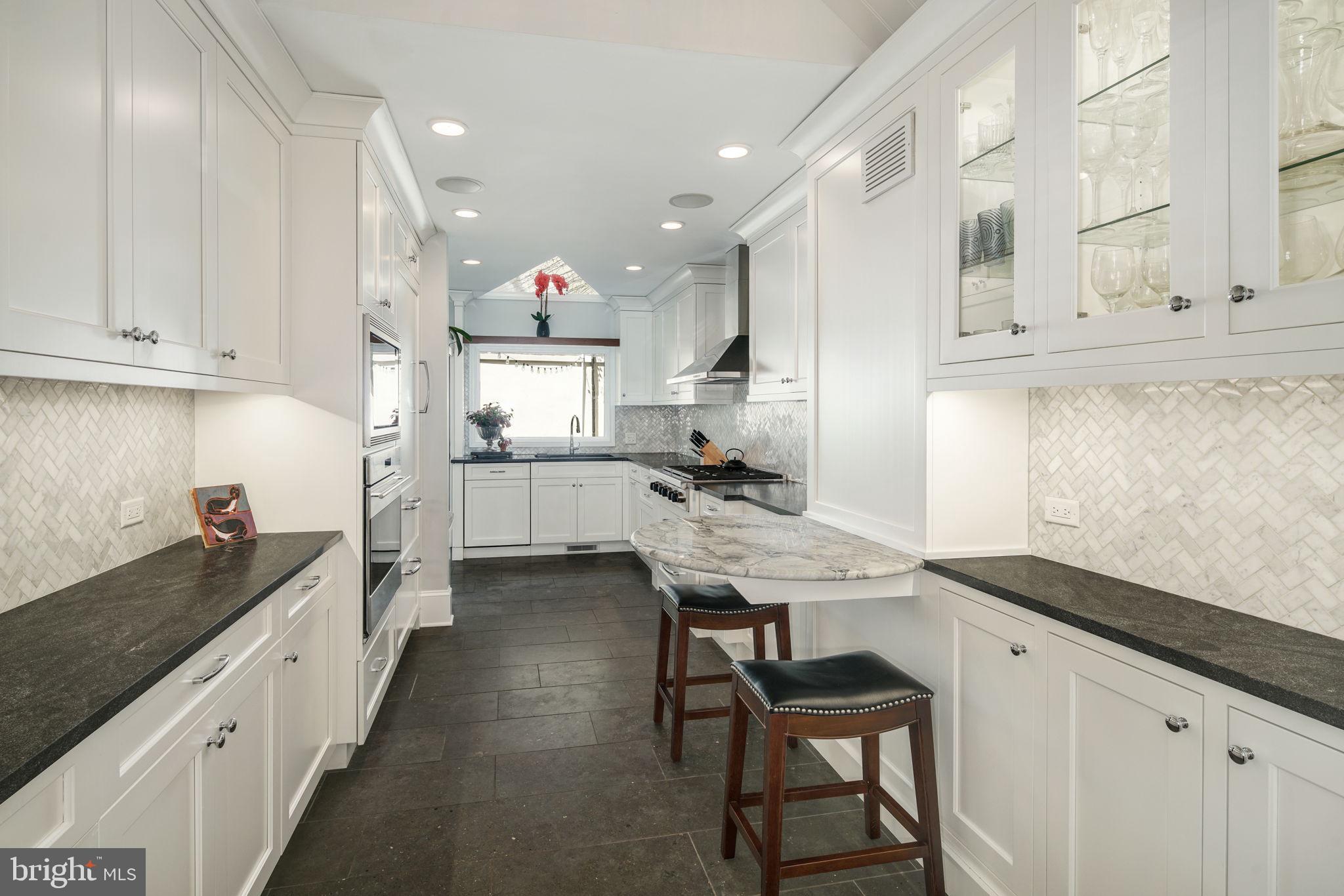 SOCIETY HILL - Residential