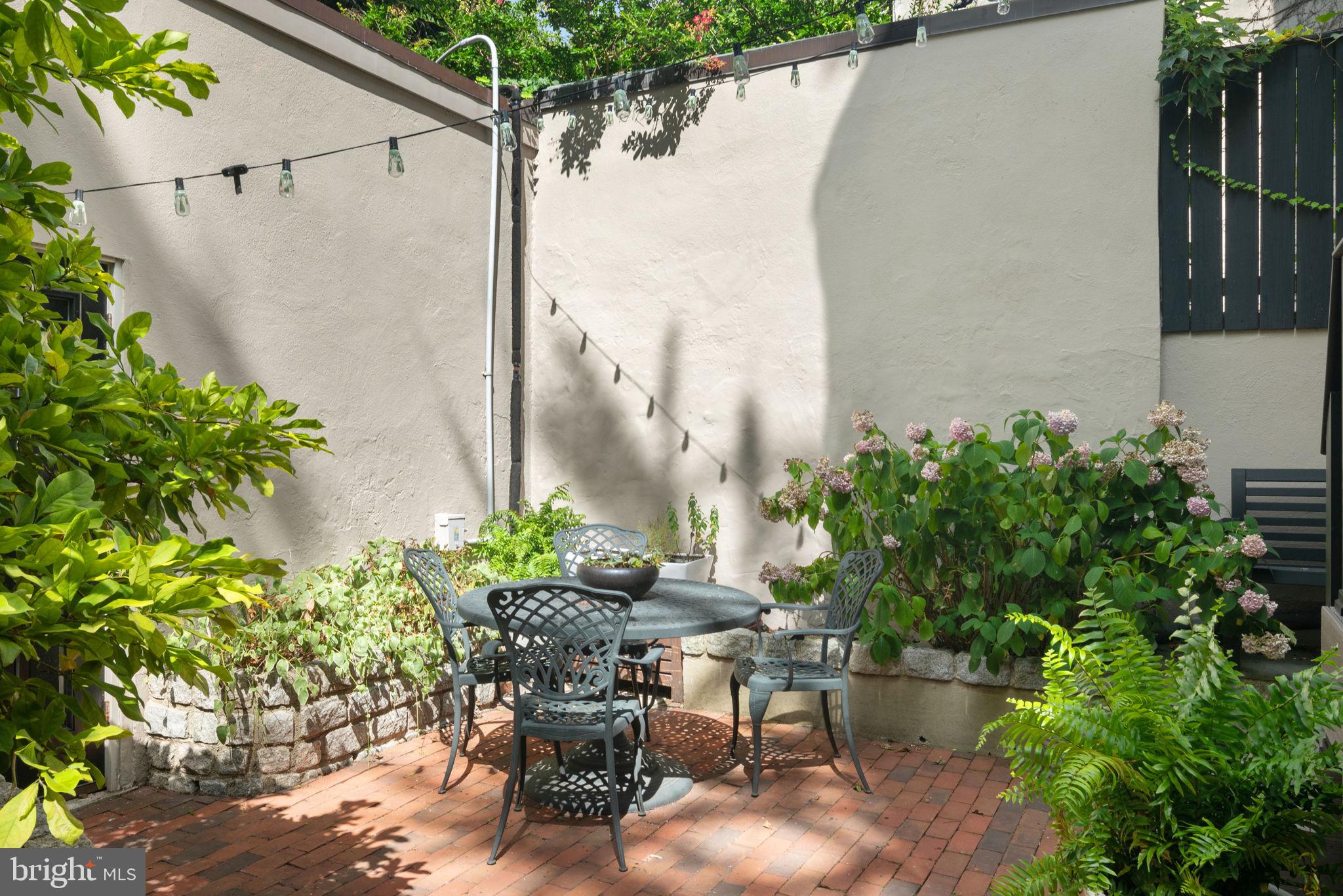 SOCIETY HILL - Residential